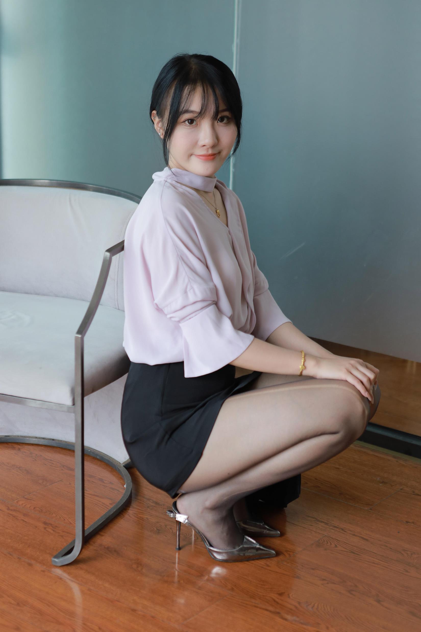 图片[80]-[IESS异思趣向] 2024.06.28 丝享家1780：婉萍《职业黑丝》[88P] – 速更版-美库