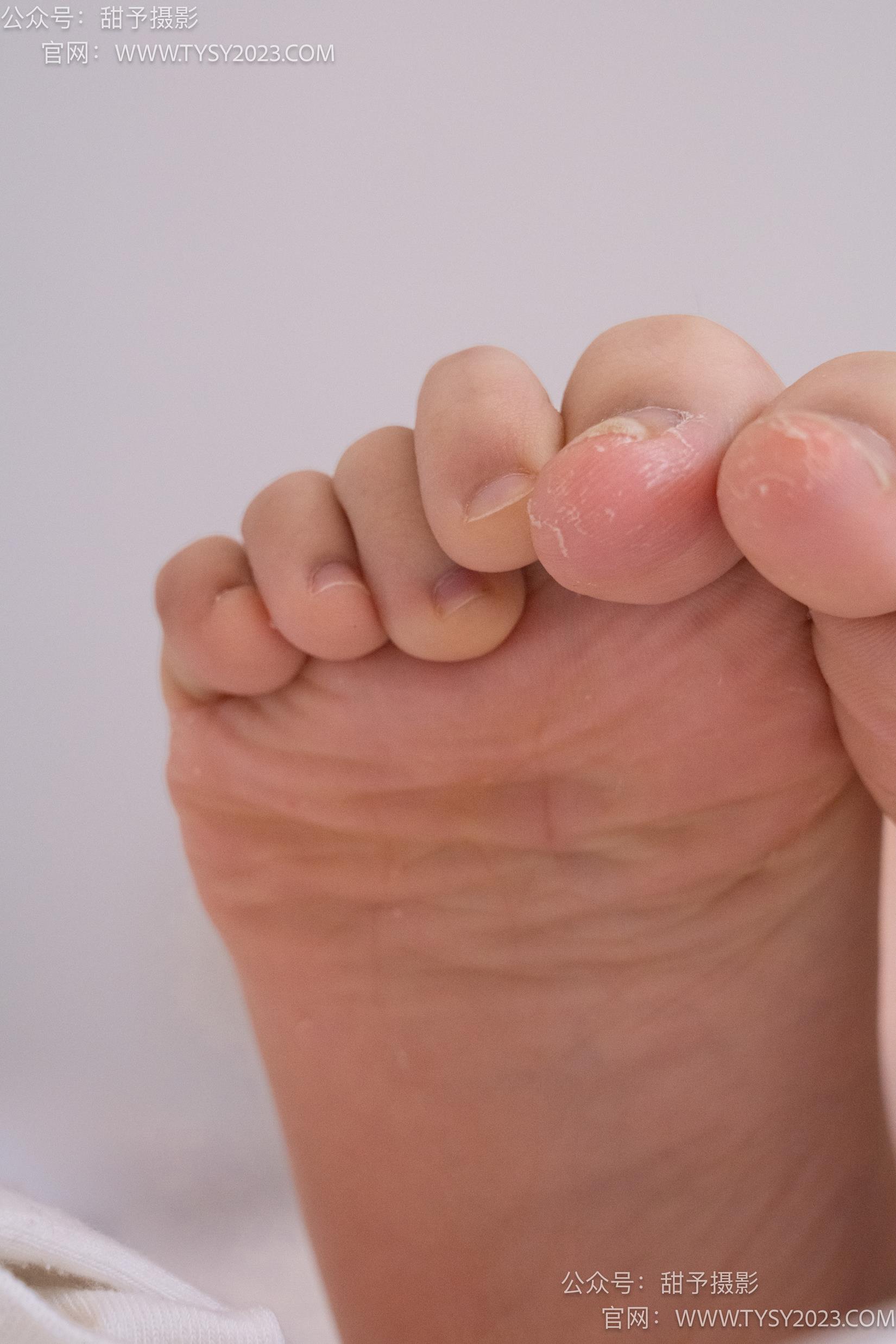 图片[23]-甜予摄影 NO.036 璇璇-马丁靴、白棉袜、裸足[124P] – 速更版-美库