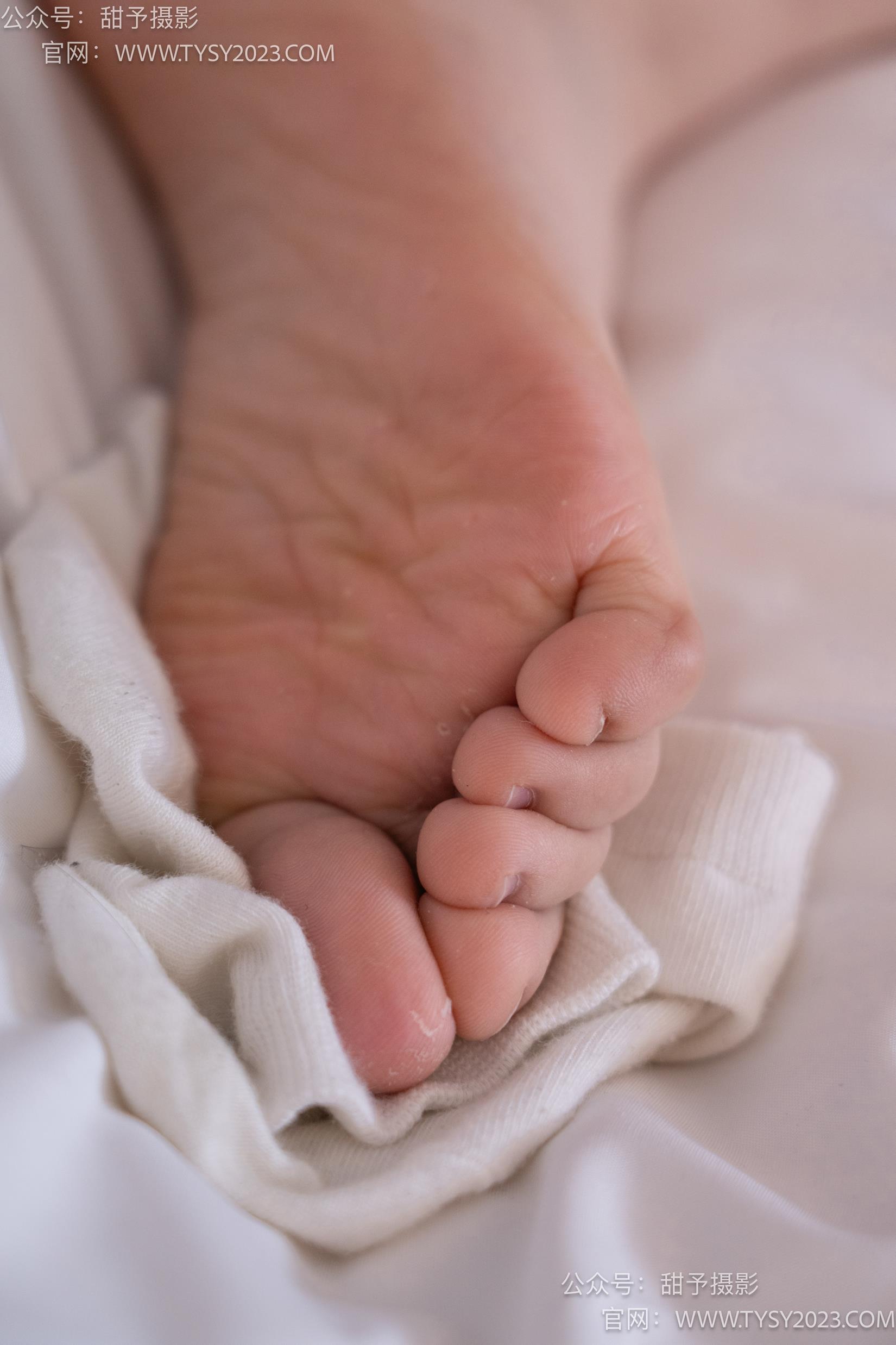 图片[25]-甜予摄影 NO.036 璇璇-马丁靴、白棉袜、裸足[124P] – 速更版-美库