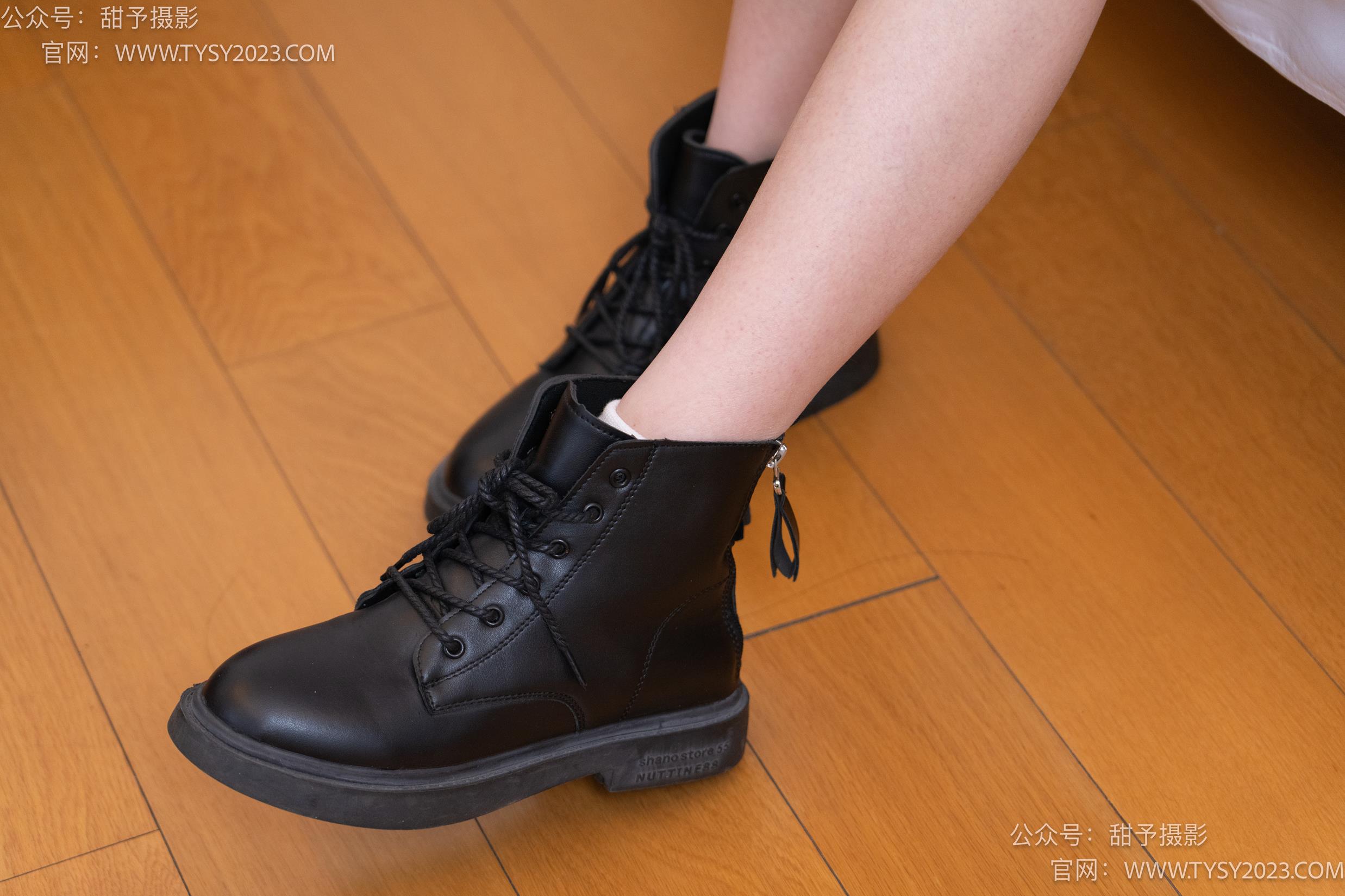 图片[39]-甜予摄影 NO.036 璇璇-马丁靴、白棉袜、裸足[124P] – 速更版-美库