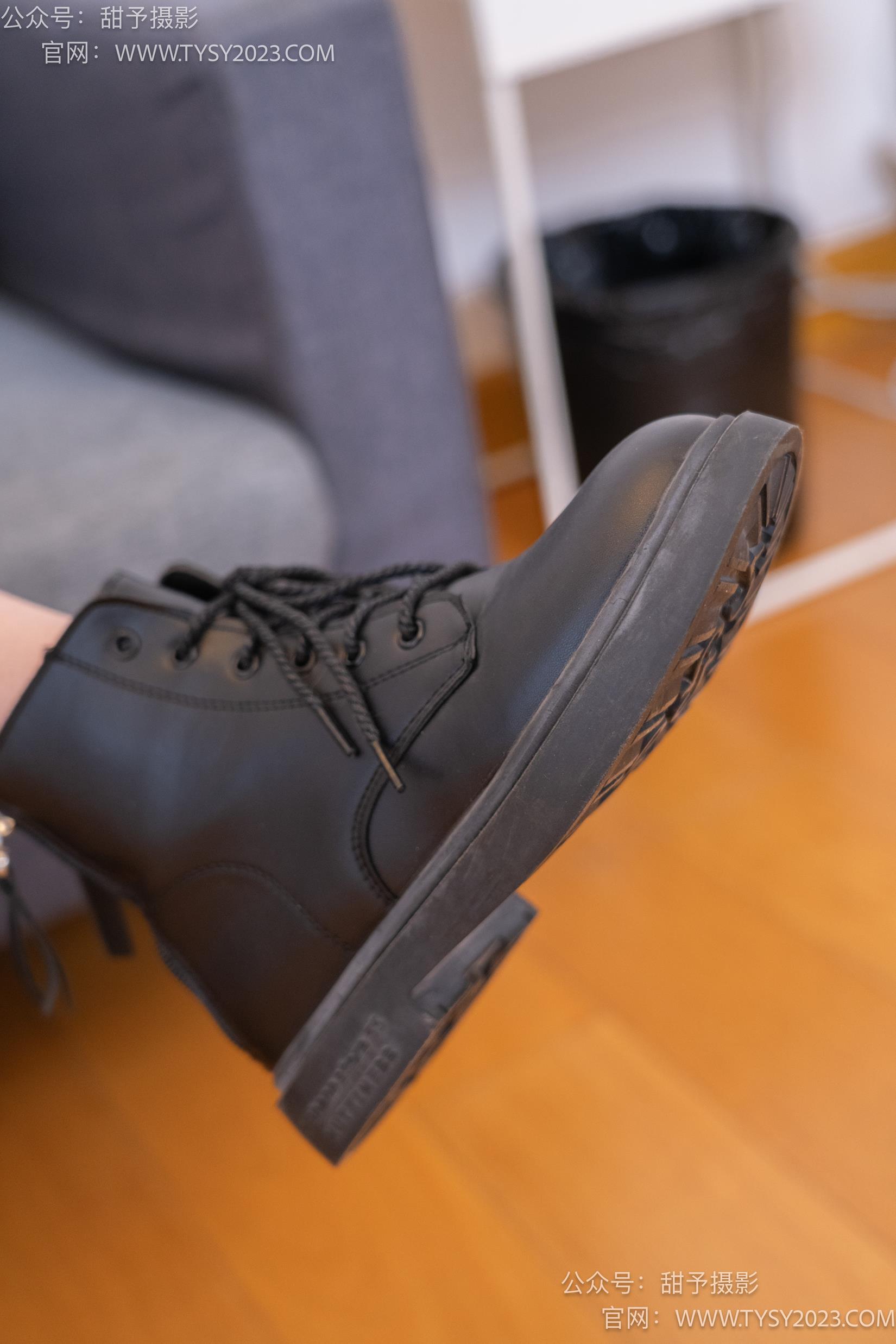 图片[55]-甜予摄影 NO.036 璇璇-马丁靴、白棉袜、裸足[124P] – 速更版-美库