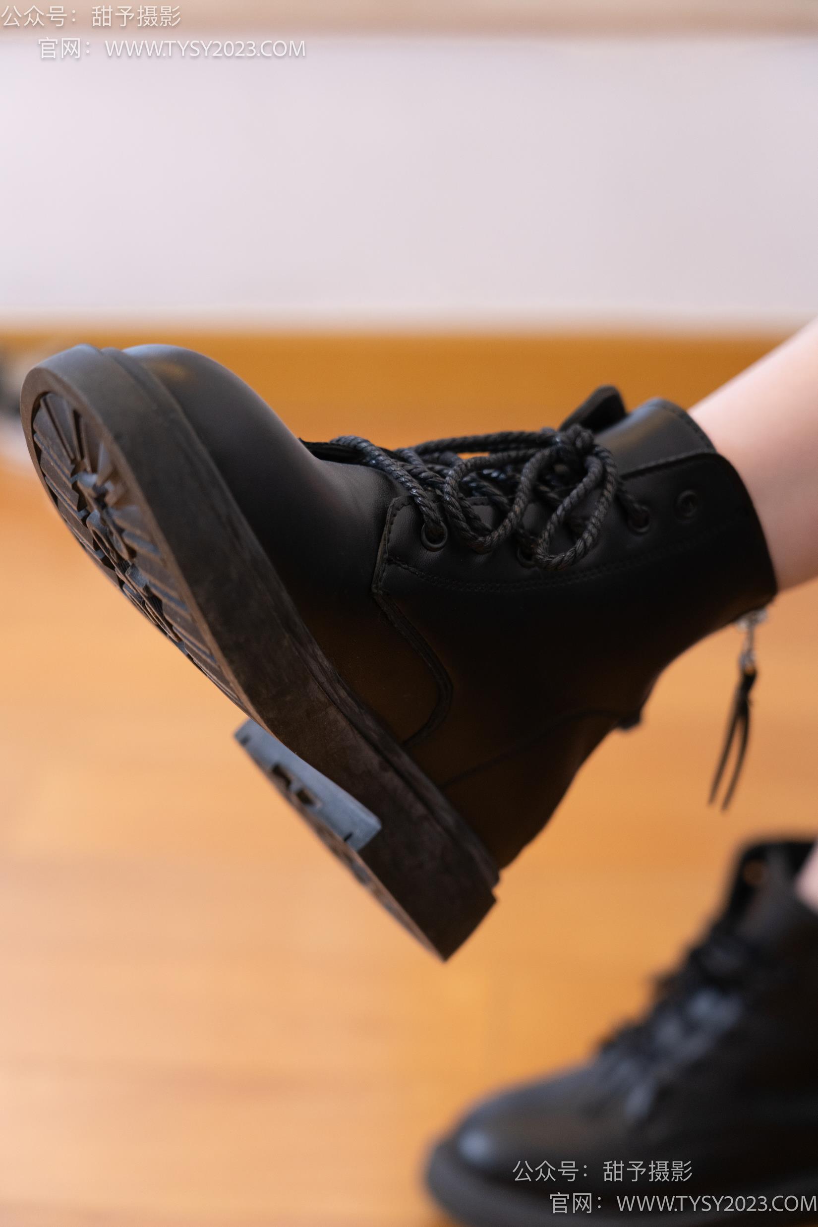 图片[56]-甜予摄影 NO.036 璇璇-马丁靴、白棉袜、裸足[124P] – 速更版-美库