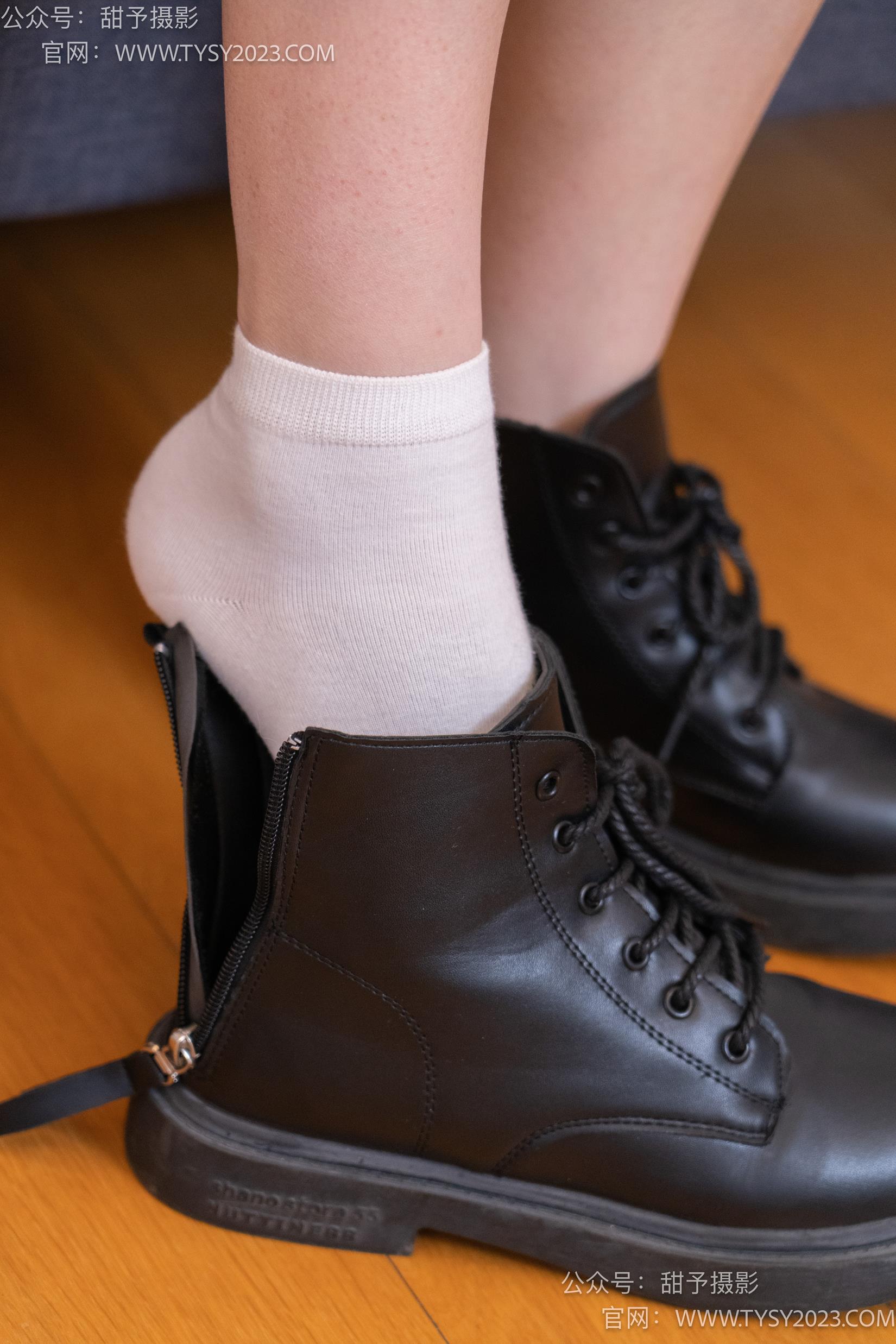 图片[59]-甜予摄影 NO.036 璇璇-马丁靴、白棉袜、裸足[124P] – 速更版-美库