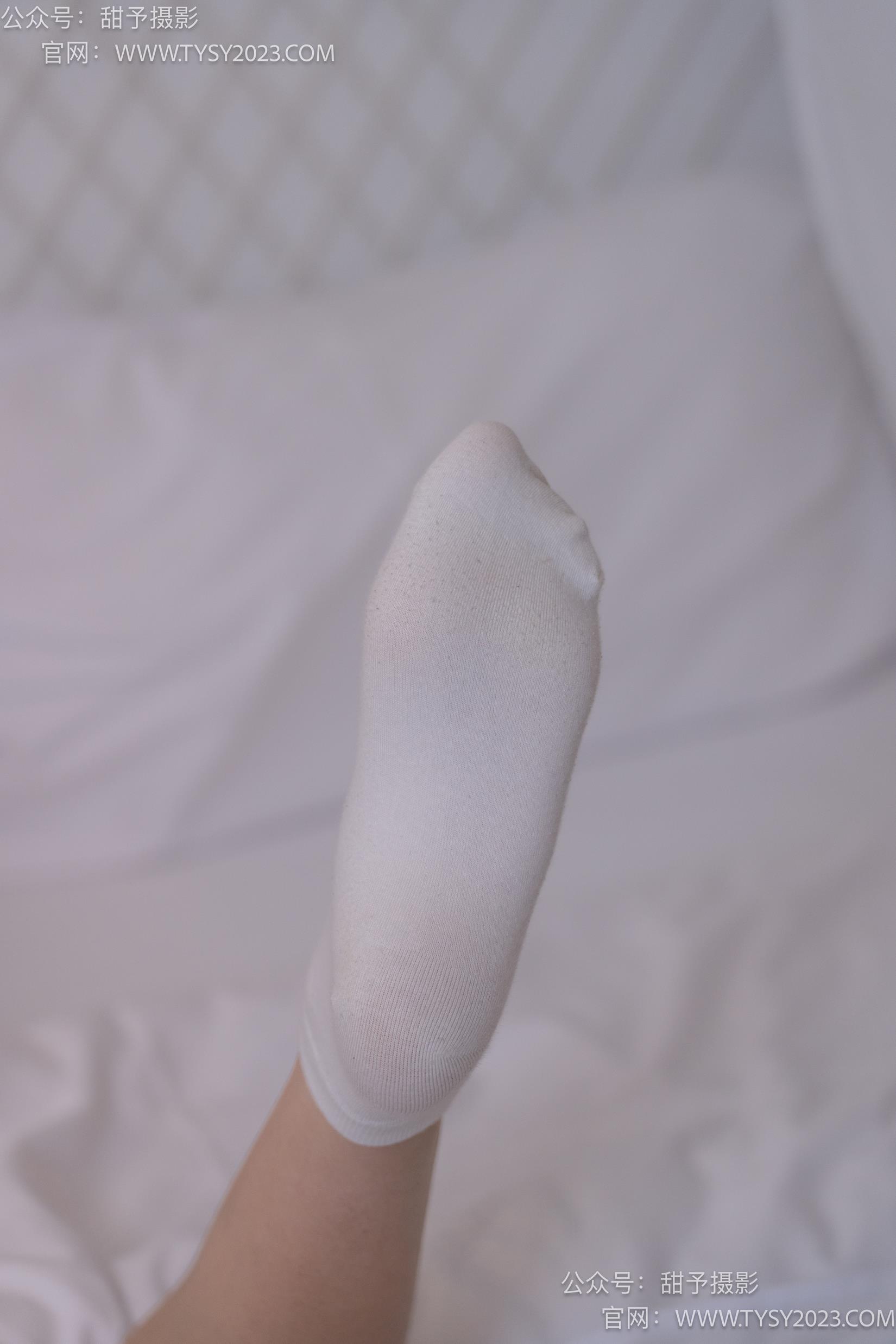 图片[101]-甜予摄影 NO.036 璇璇-马丁靴、白棉袜、裸足[124P] – 速更版-美库