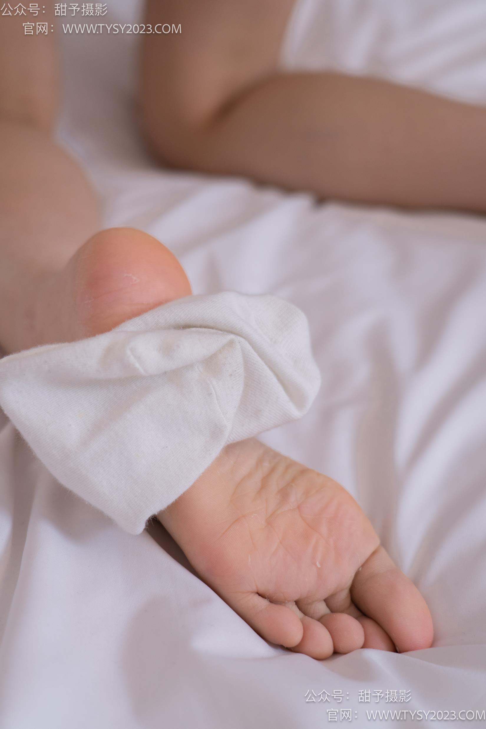 图片[114]-甜予摄影 NO.036 璇璇-马丁靴、白棉袜、裸足[124P] – 速更版-美库