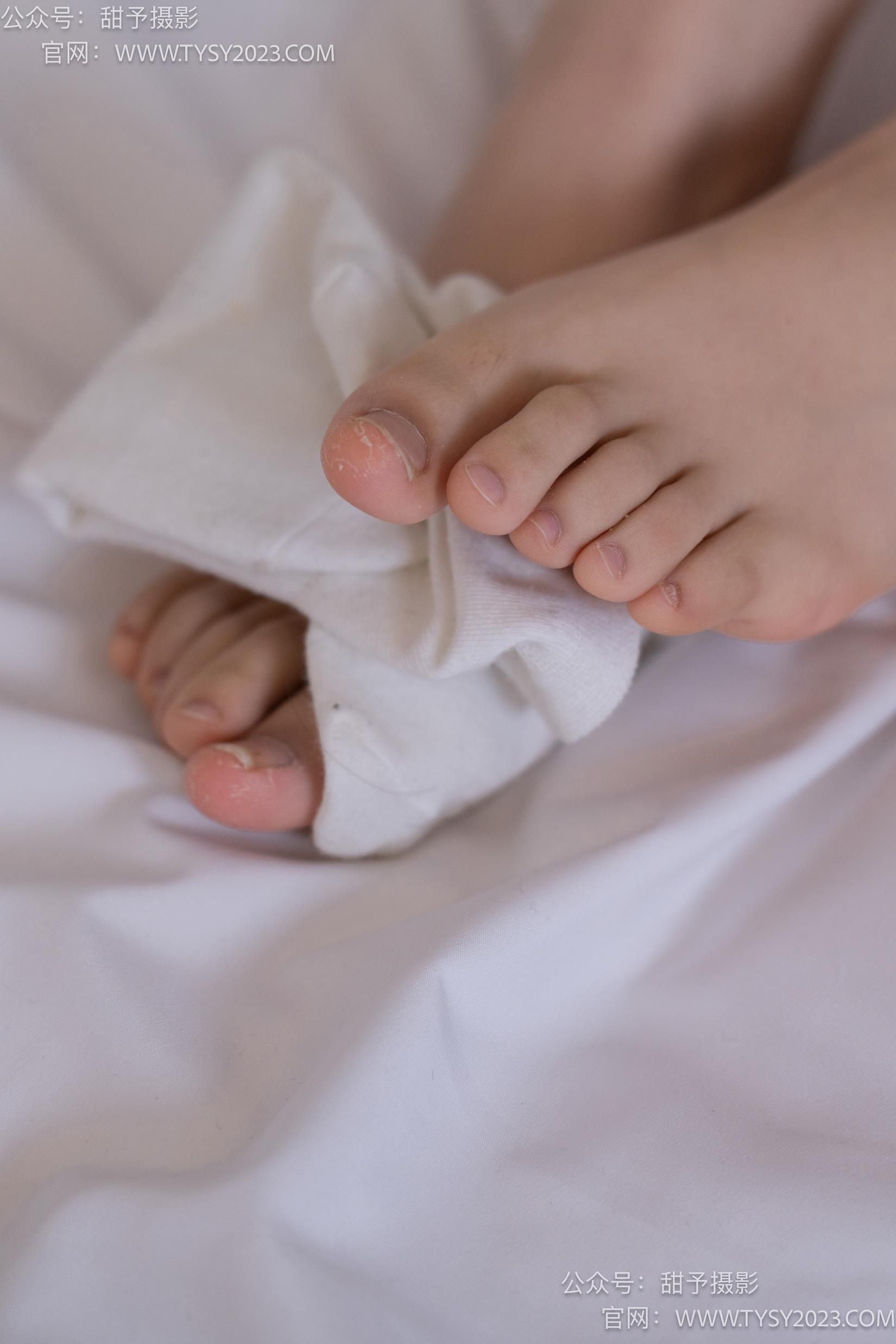 图片[119]-甜予摄影 NO.036 璇璇-马丁靴、白棉袜、裸足[124P] – 速更版-美库