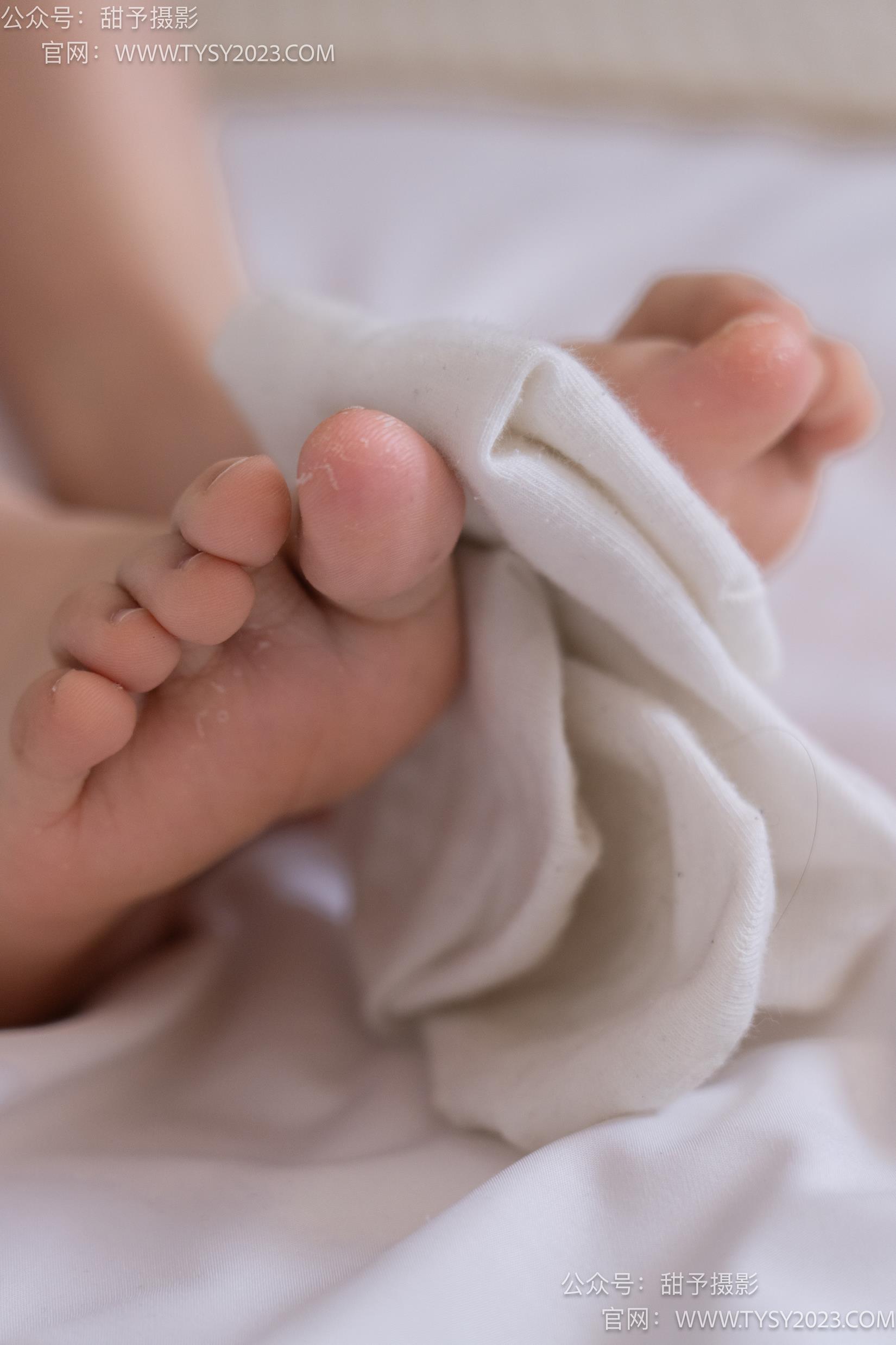 图片[121]-甜予摄影 NO.036 璇璇-马丁靴、白棉袜、裸足[124P] – 速更版-美库