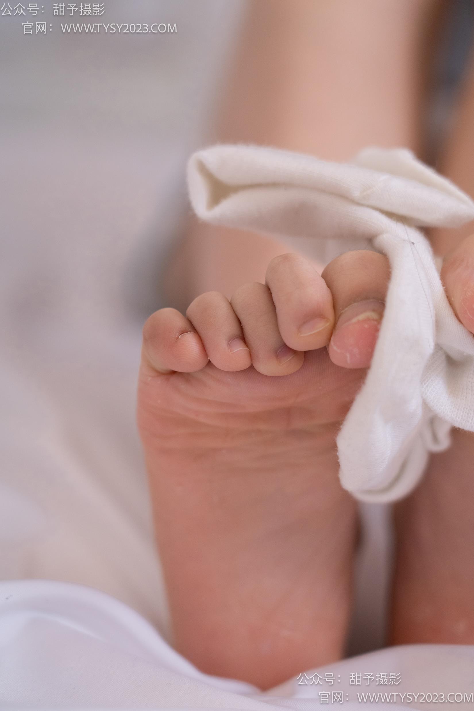 图片[123]-甜予摄影 NO.036 璇璇-马丁靴、白棉袜、裸足[124P] – 速更版-美库