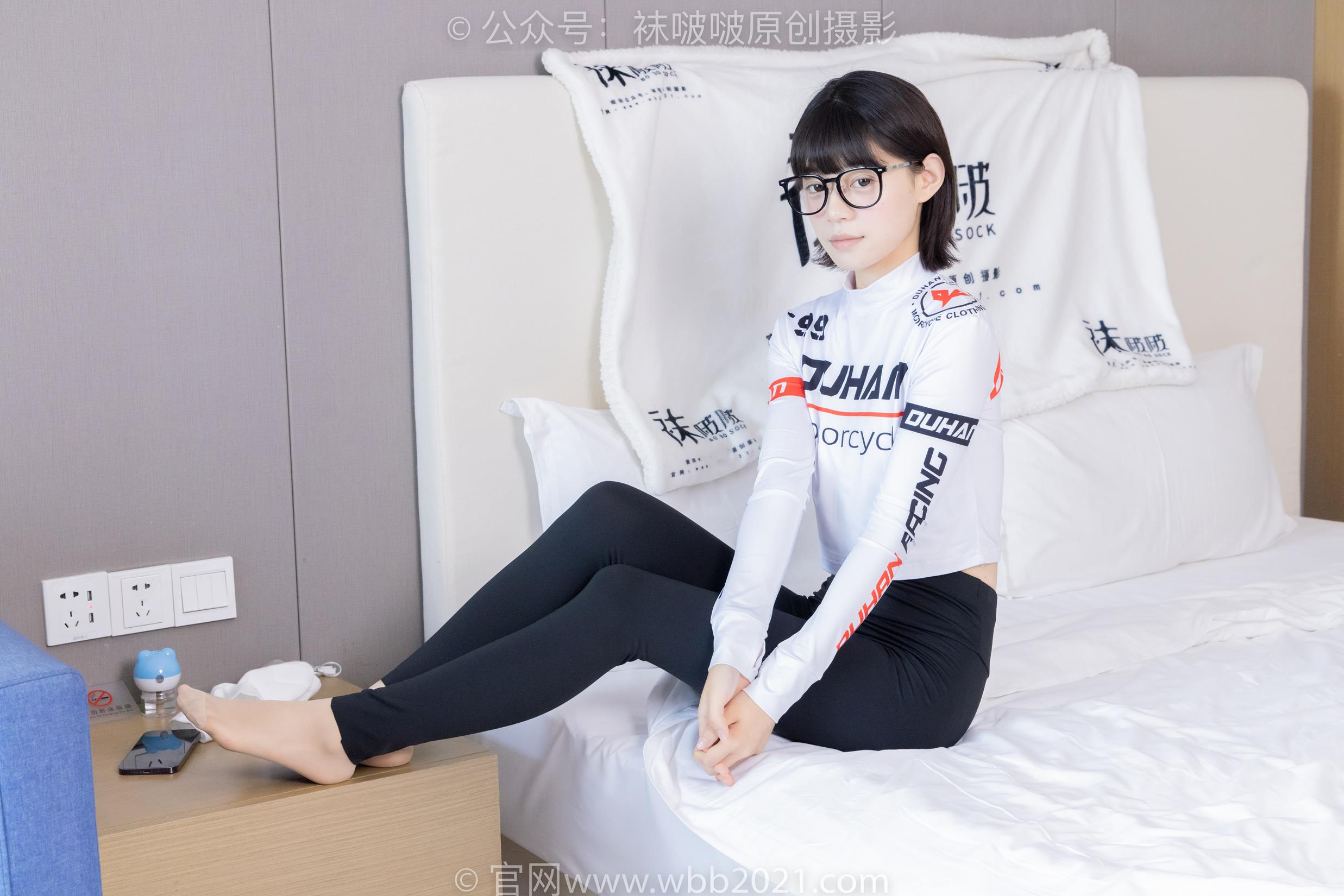 图片[137]-[BoBoSocks袜啵啵]NO.410 糯米-运动鞋、白棉袜、肉丝、瑜伽裤裤里丝[145P] – 速更版-美库