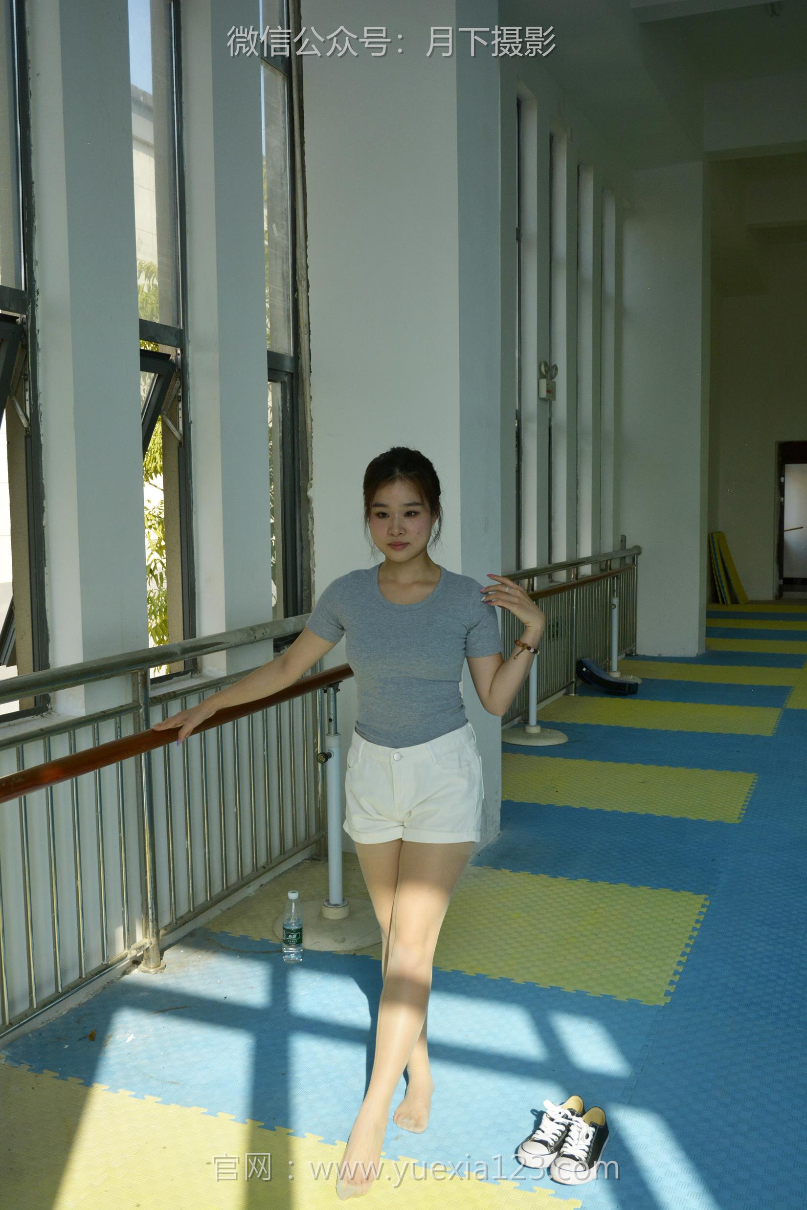 图片[50]-月下摄影 NO.001 茜茜~舞蹈热身作为拉拉队长，每天必修课就是加强舞蹈训练！[111P] – 速更版-美库