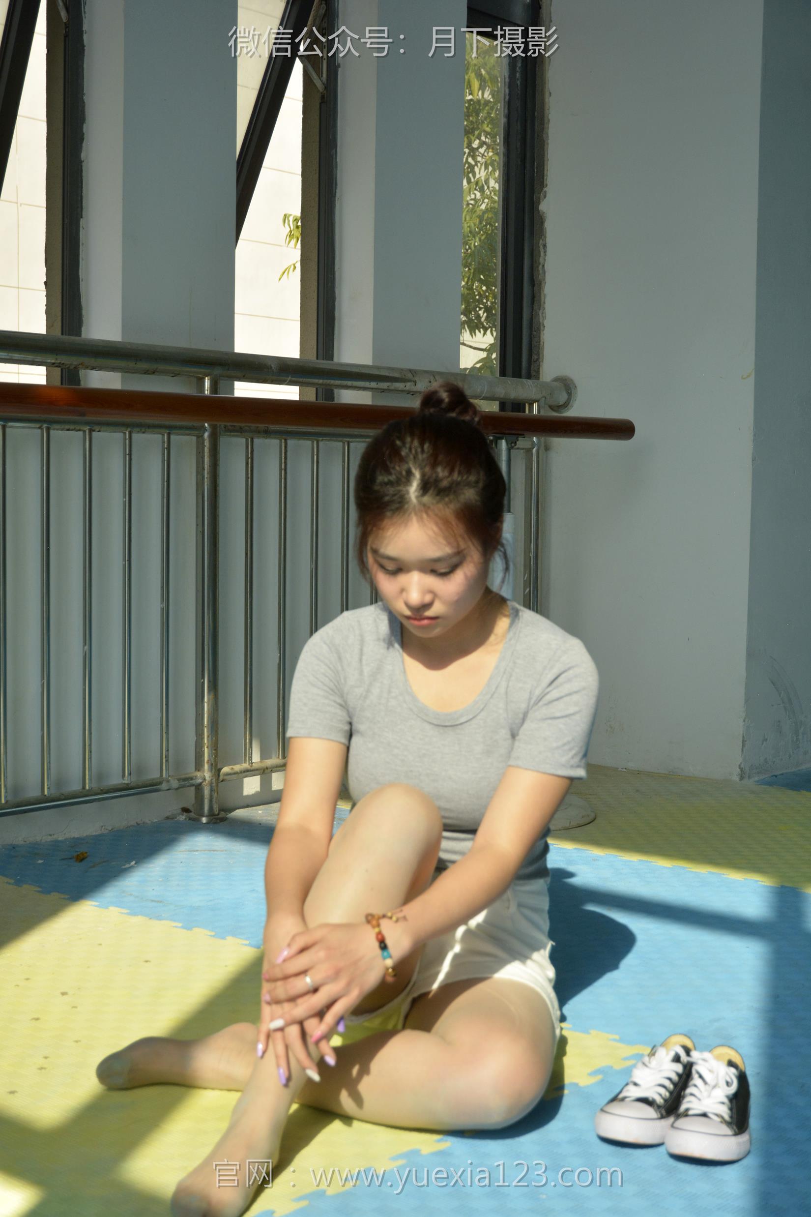 图片[74]-月下摄影 NO.001 茜茜~舞蹈热身作为拉拉队长，每天必修课就是加强舞蹈训练！[111P] – 速更版-美库