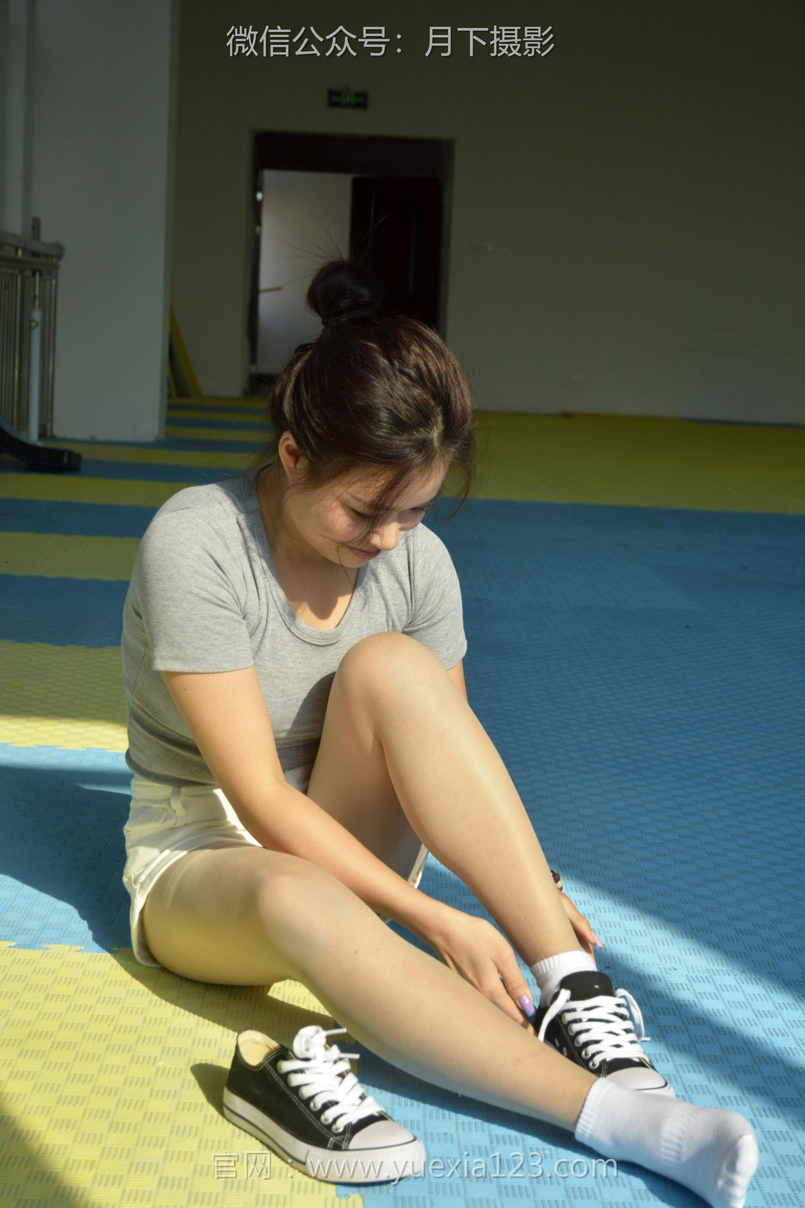 图片[101]-月下摄影 NO.001 茜茜~舞蹈热身作为拉拉队长，每天必修课就是加强舞蹈训练！[111P] – 速更版-美库