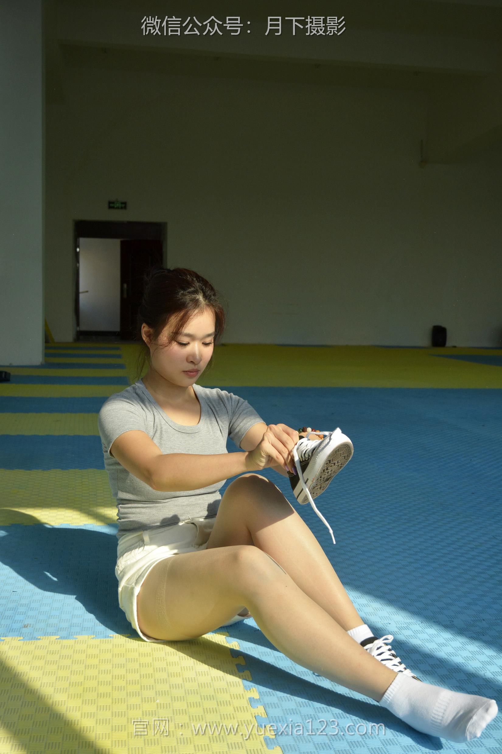图片[105]-月下摄影 NO.001 茜茜~舞蹈热身作为拉拉队长，每天必修课就是加强舞蹈训练！[111P] – 速更版-美库