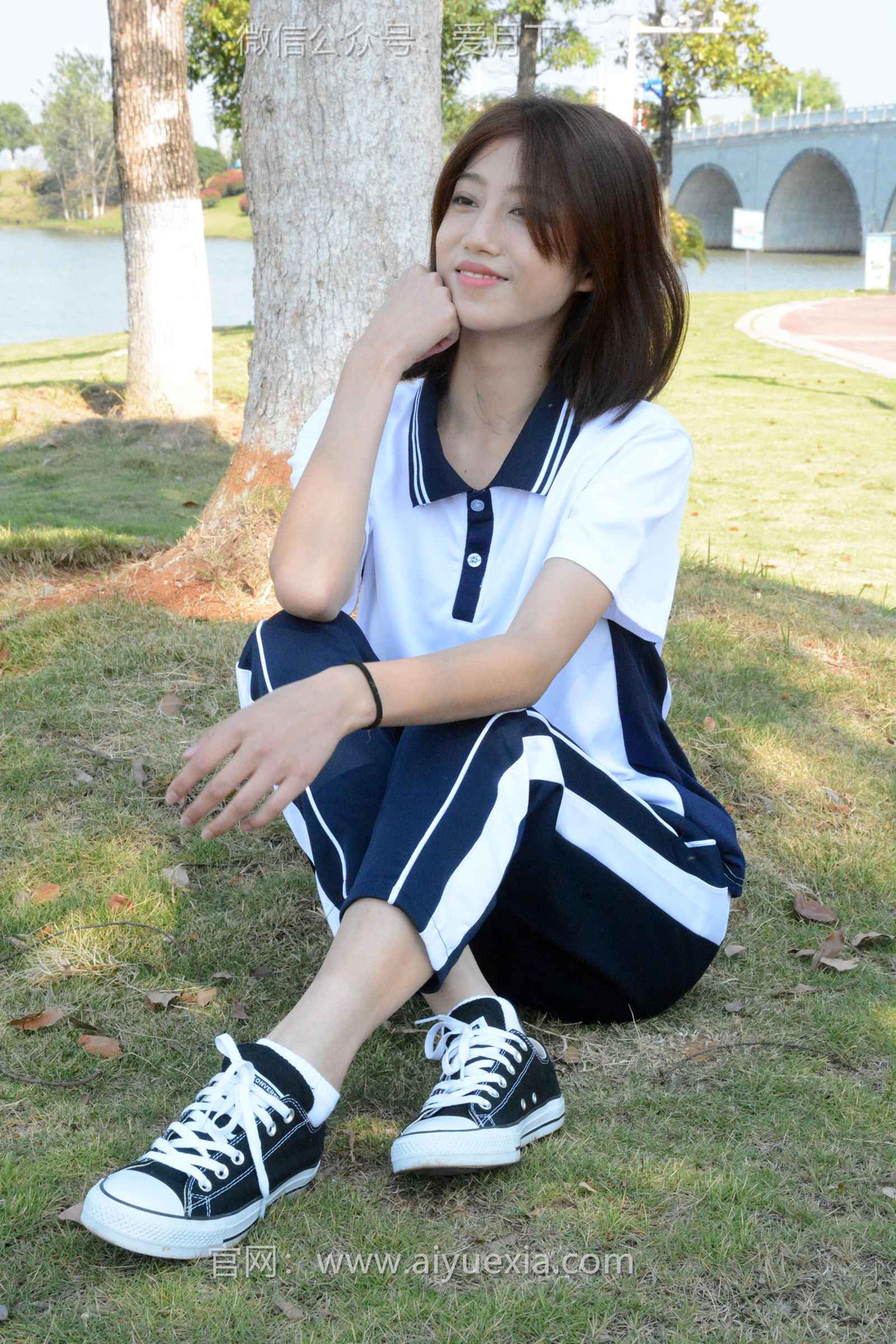 图片[15]-月下摄影 NO.004 秀秀~浅发校服 其实我喜欢酷酷的，今天第一期被安排了校服！[130P] – 速更版-美库