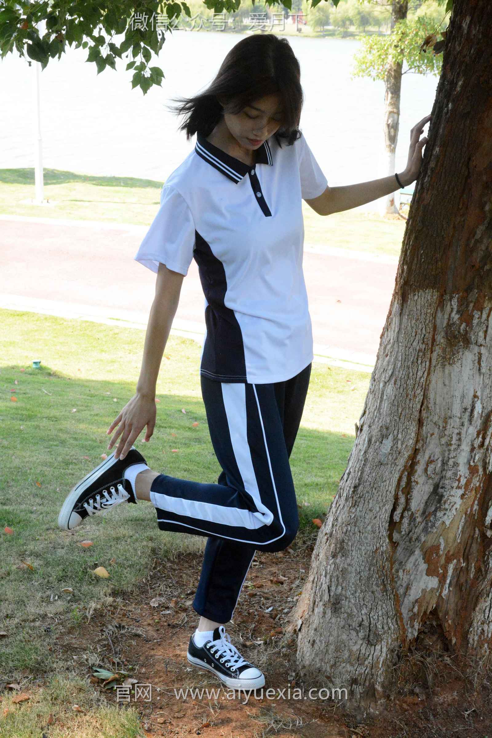 图片[21]-月下摄影 NO.004 秀秀~浅发校服 其实我喜欢酷酷的，今天第一期被安排了校服！[130P] – 速更版-美库