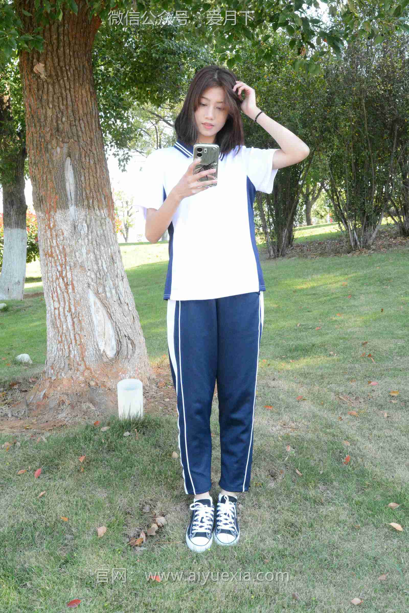 图片[24]-月下摄影 NO.004 秀秀~浅发校服 其实我喜欢酷酷的，今天第一期被安排了校服！[130P] – 速更版-美库