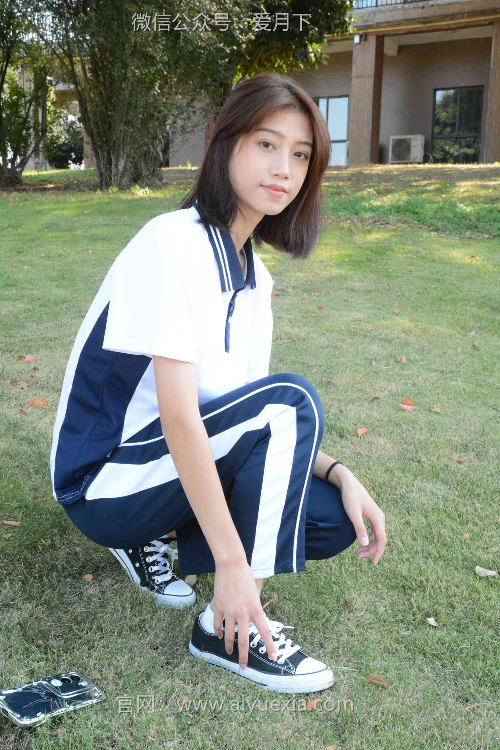 图片[32]-月下摄影 NO.004 秀秀~浅发校服 其实我喜欢酷酷的，今天第一期被安排了校服！[130P] – 速更版-美库
