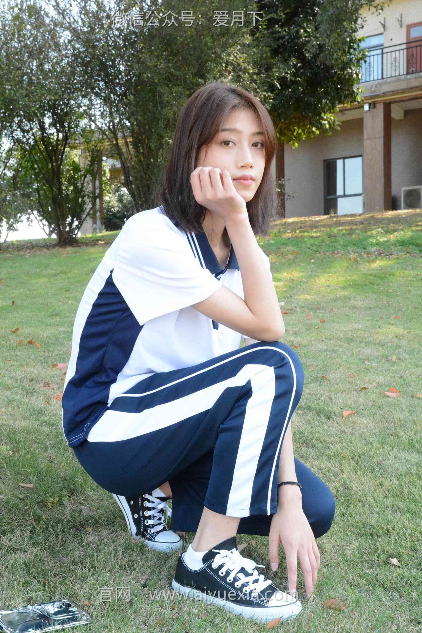 图片[33]-月下摄影 NO.004 秀秀~浅发校服 其实我喜欢酷酷的，今天第一期被安排了校服！[130P] – 速更版-美库