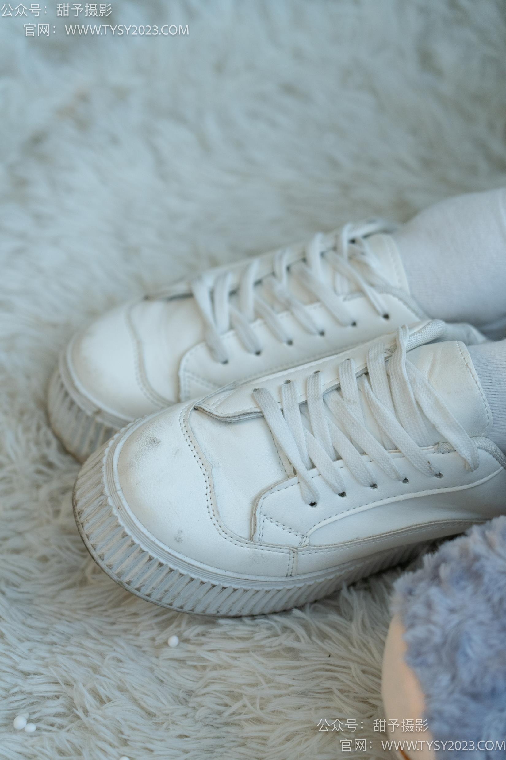 图片[22]-甜予摄影 NO.037 澜澜-板鞋、白棉袜、裸足[120P] – 速更版-美库