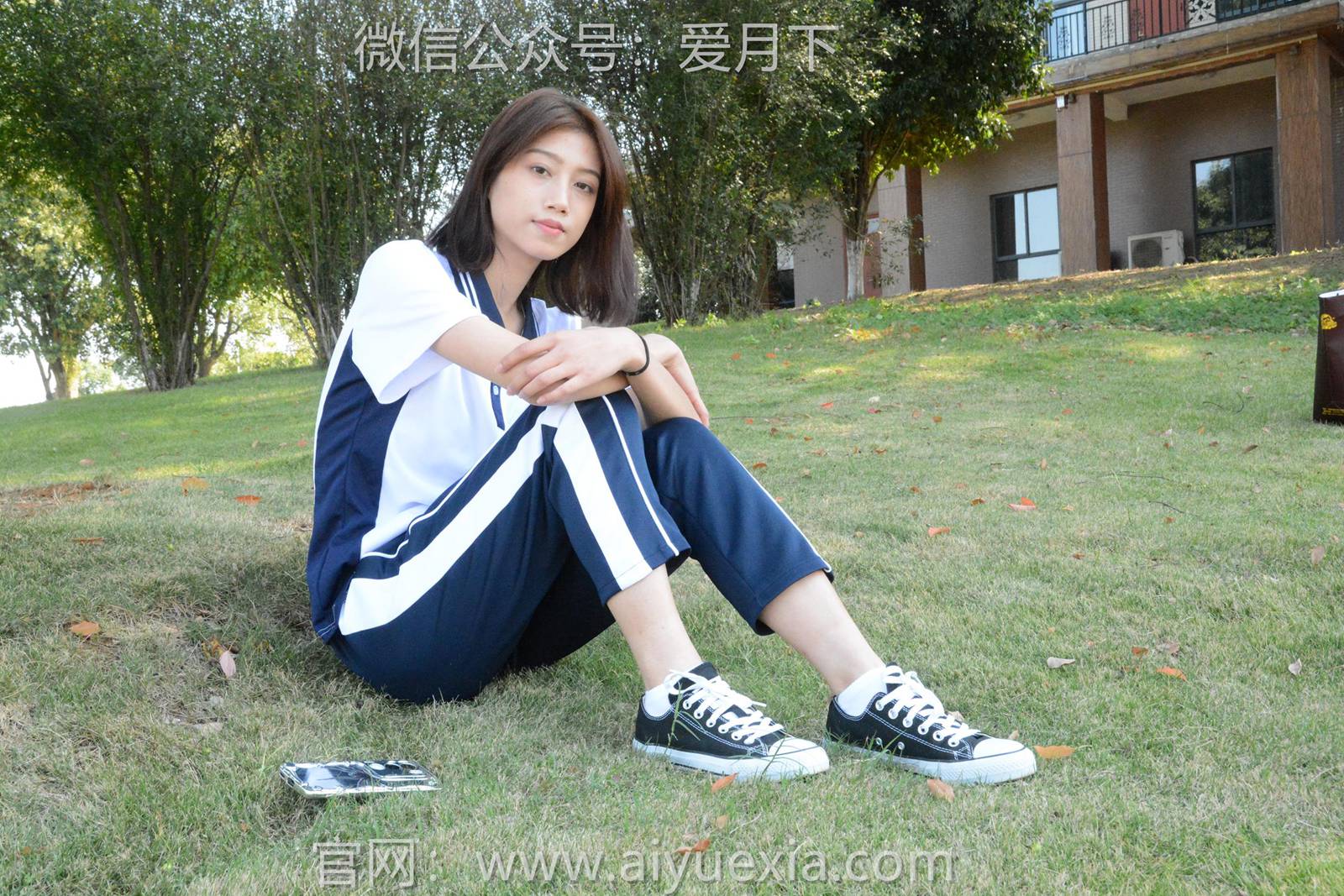 图片[39]-月下摄影 NO.004 秀秀~浅发校服 其实我喜欢酷酷的，今天第一期被安排了校服！[130P] – 速更版-美库