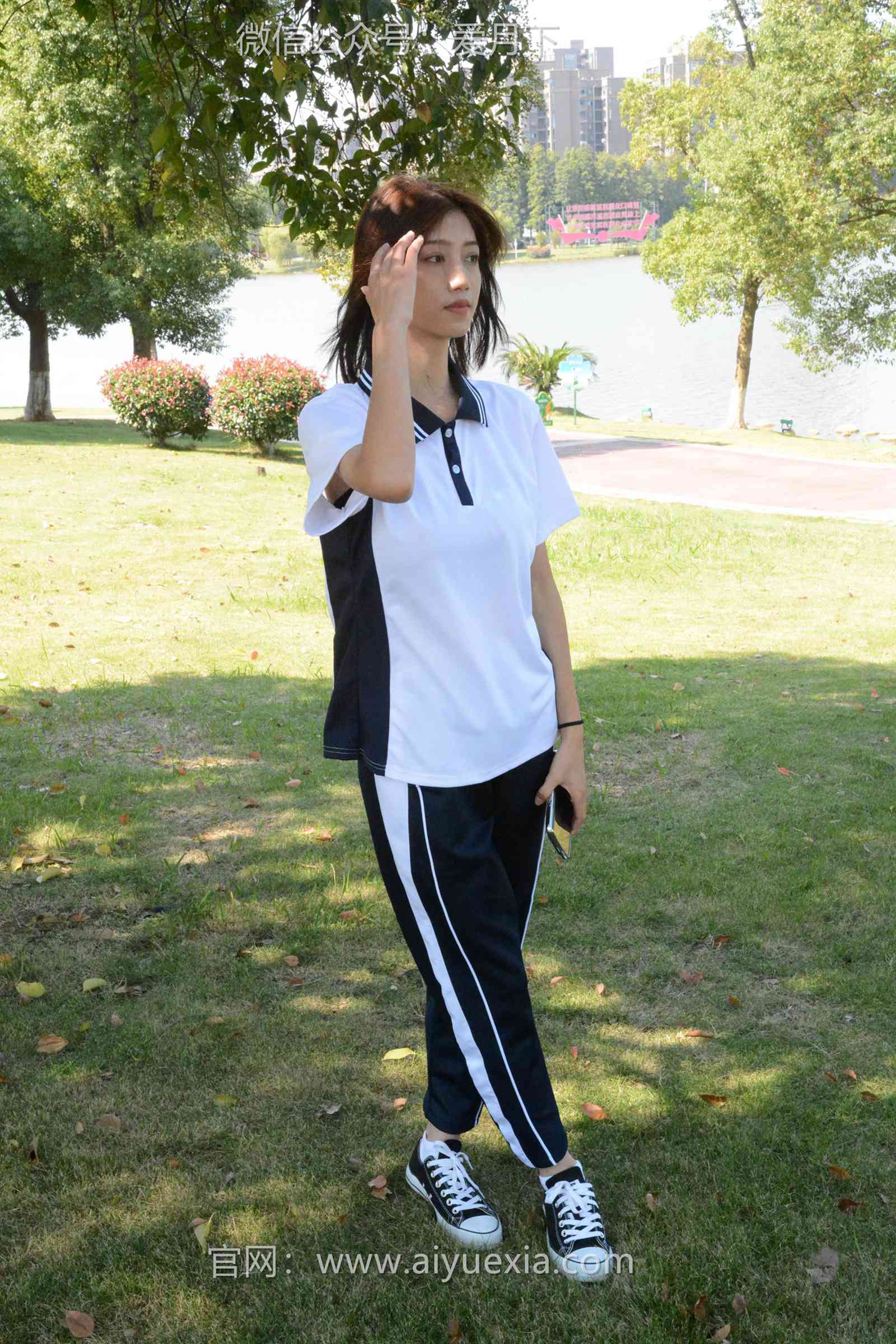 图片[43]-月下摄影 NO.004 秀秀~浅发校服 其实我喜欢酷酷的，今天第一期被安排了校服！[130P] – 速更版-美库