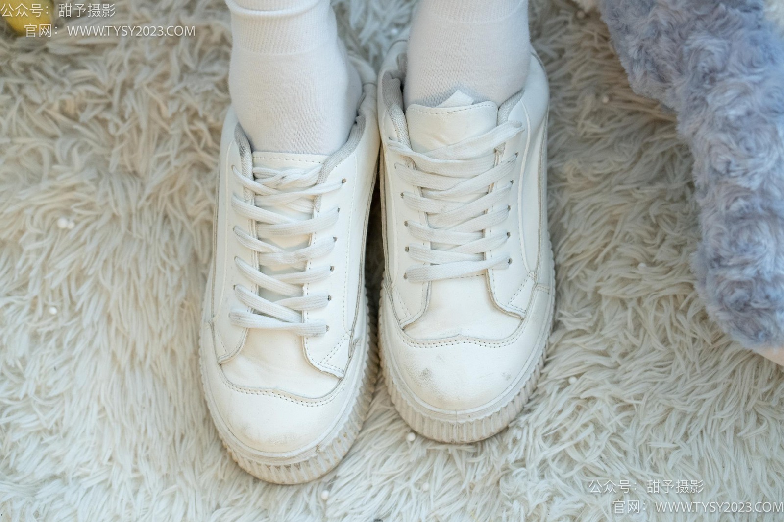 图片[31]-甜予摄影 NO.037 澜澜-板鞋、白棉袜、裸足[120P] – 速更版-美库