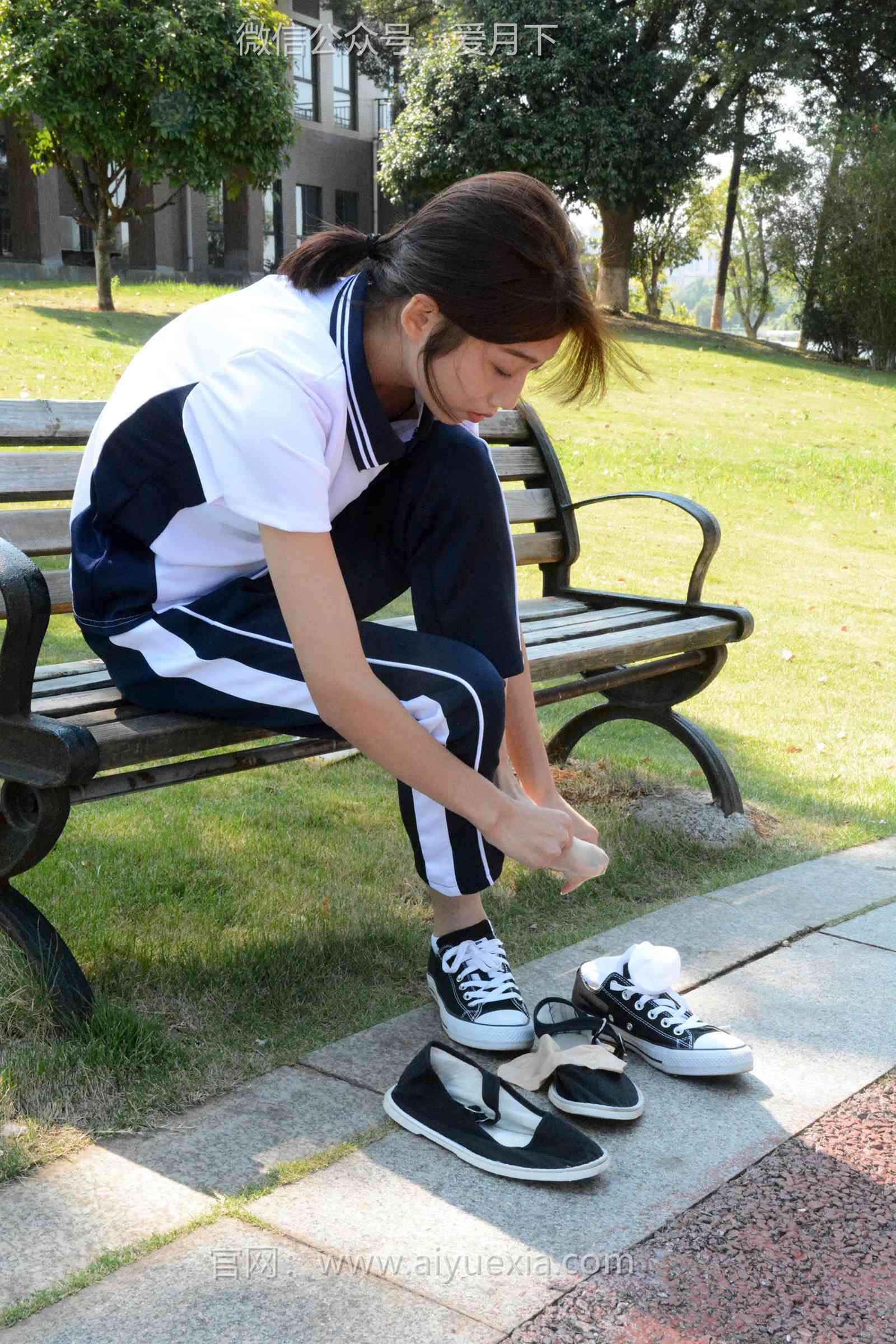 图片[58]-月下摄影 NO.004 秀秀~浅发校服 其实我喜欢酷酷的，今天第一期被安排了校服！[130P] – 速更版-美库