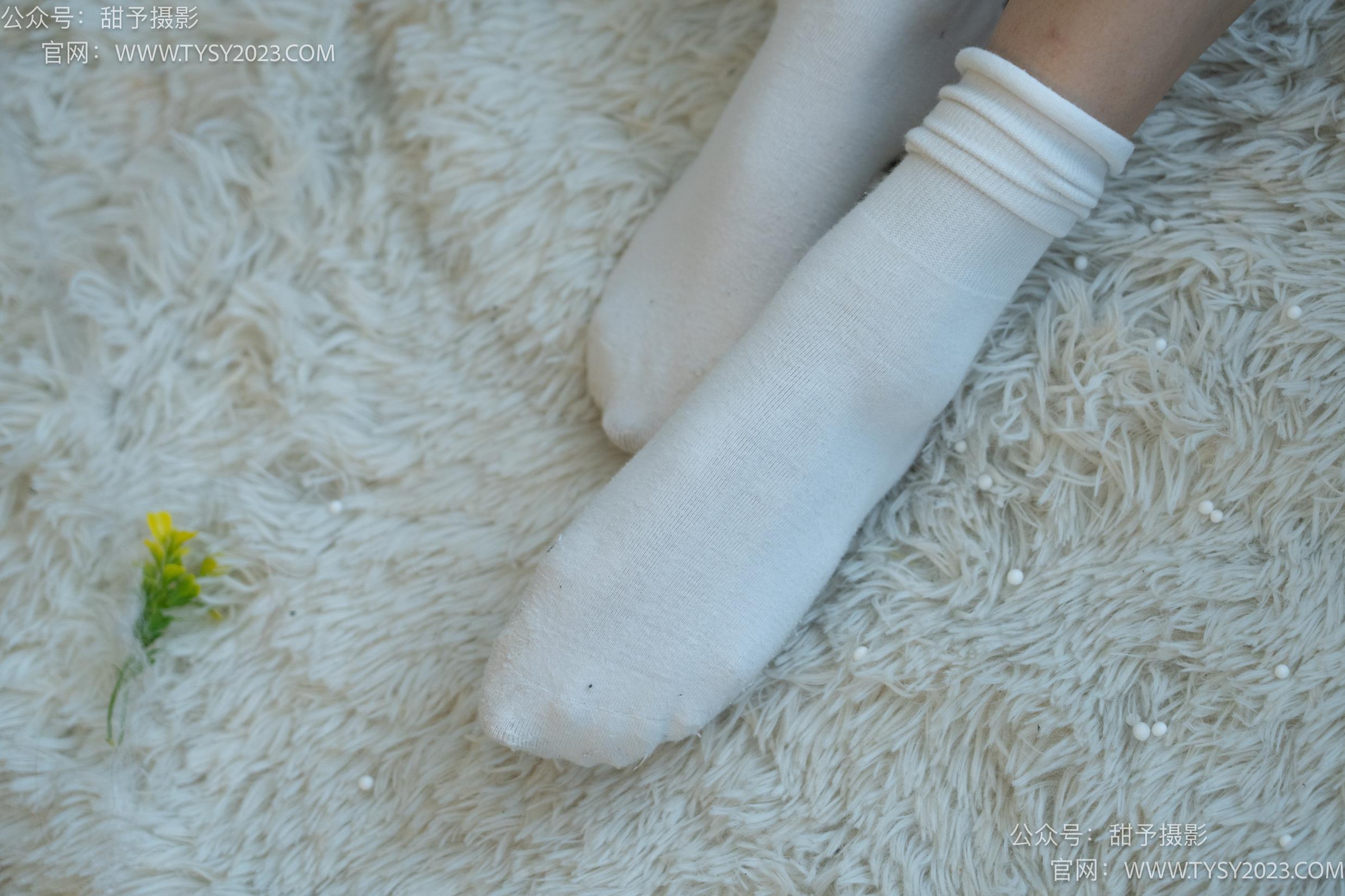 图片[47]-甜予摄影 NO.037 澜澜-板鞋、白棉袜、裸足[120P] – 速更版-美库