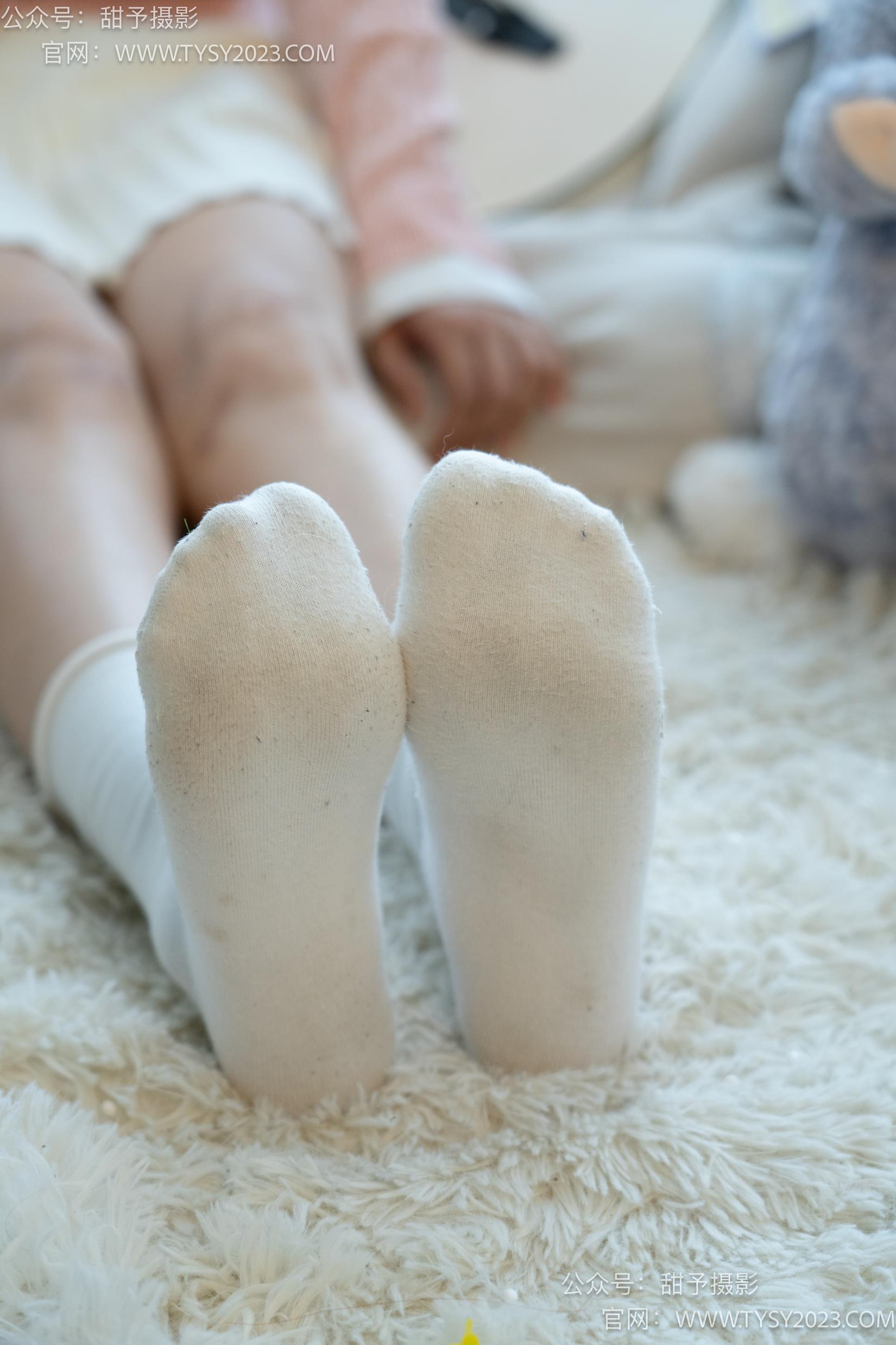图片[62]-甜予摄影 NO.037 澜澜-板鞋、白棉袜、裸足[120P] – 速更版-美库