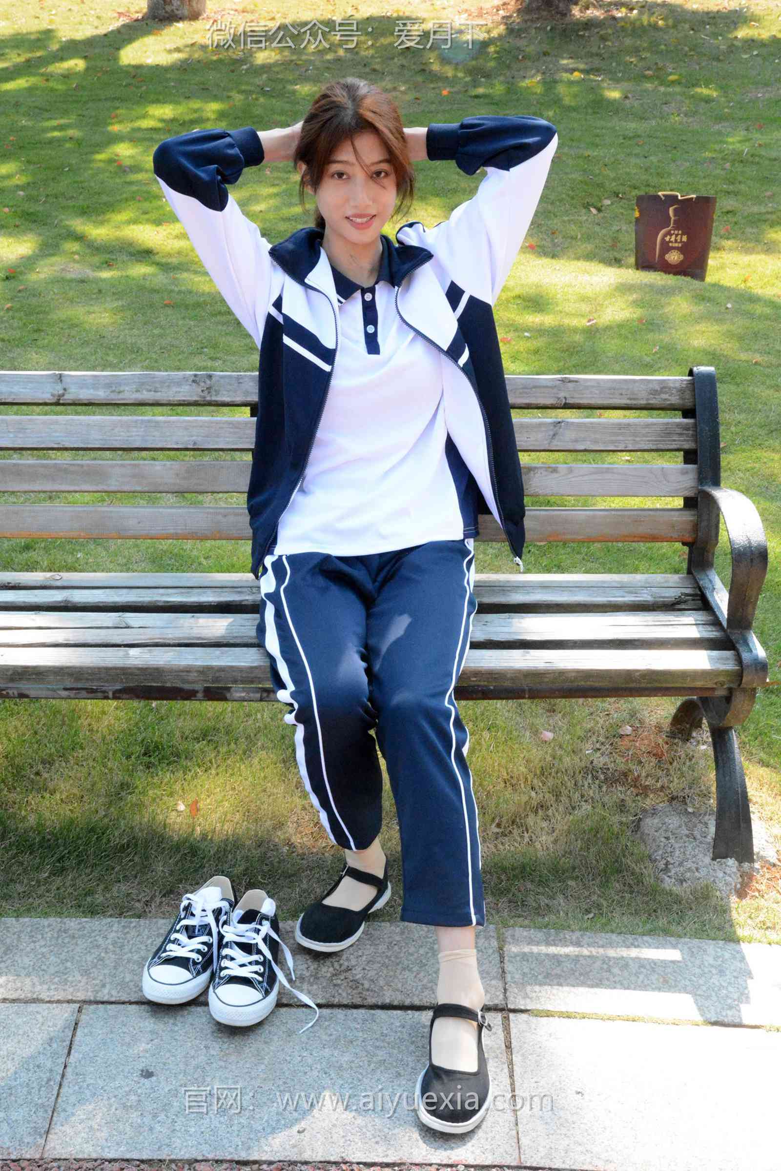 图片[108]-月下摄影 NO.004 秀秀~浅发校服 其实我喜欢酷酷的，今天第一期被安排了校服！[130P] – 速更版-美库