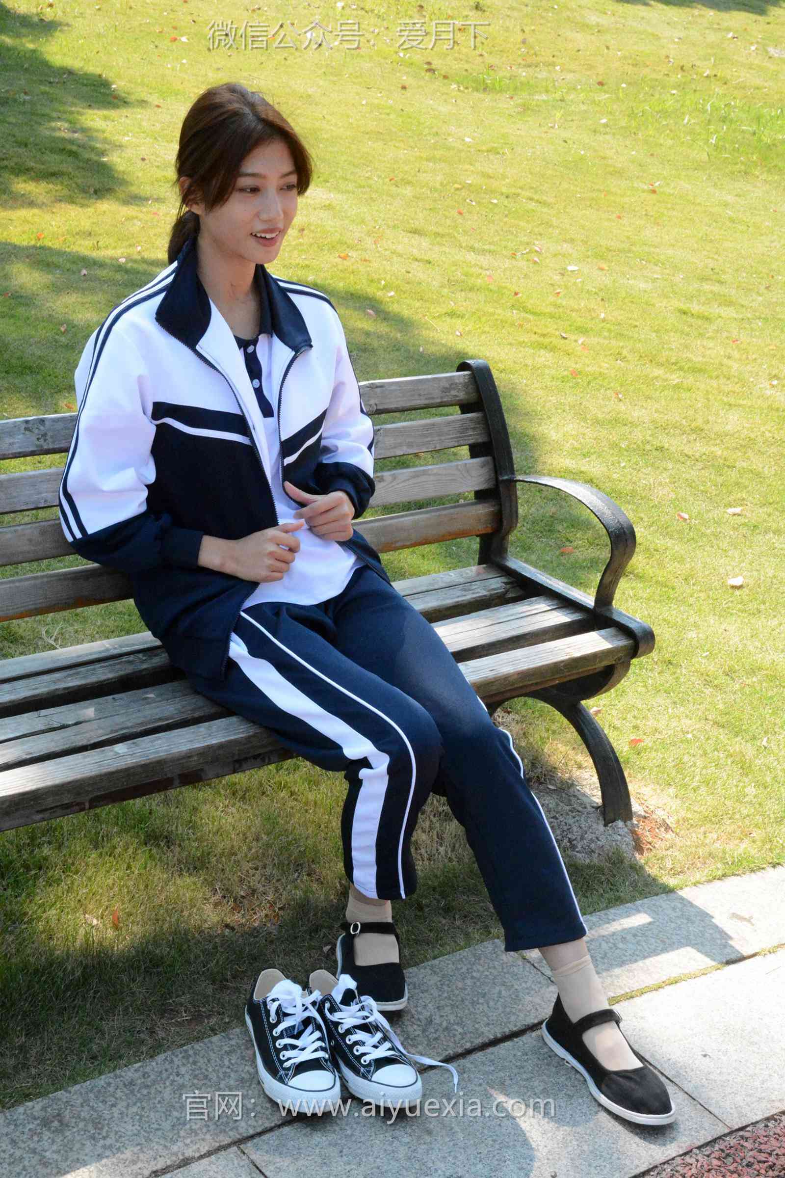 图片[115]-月下摄影 NO.004 秀秀~浅发校服 其实我喜欢酷酷的，今天第一期被安排了校服！[130P] – 速更版-美库