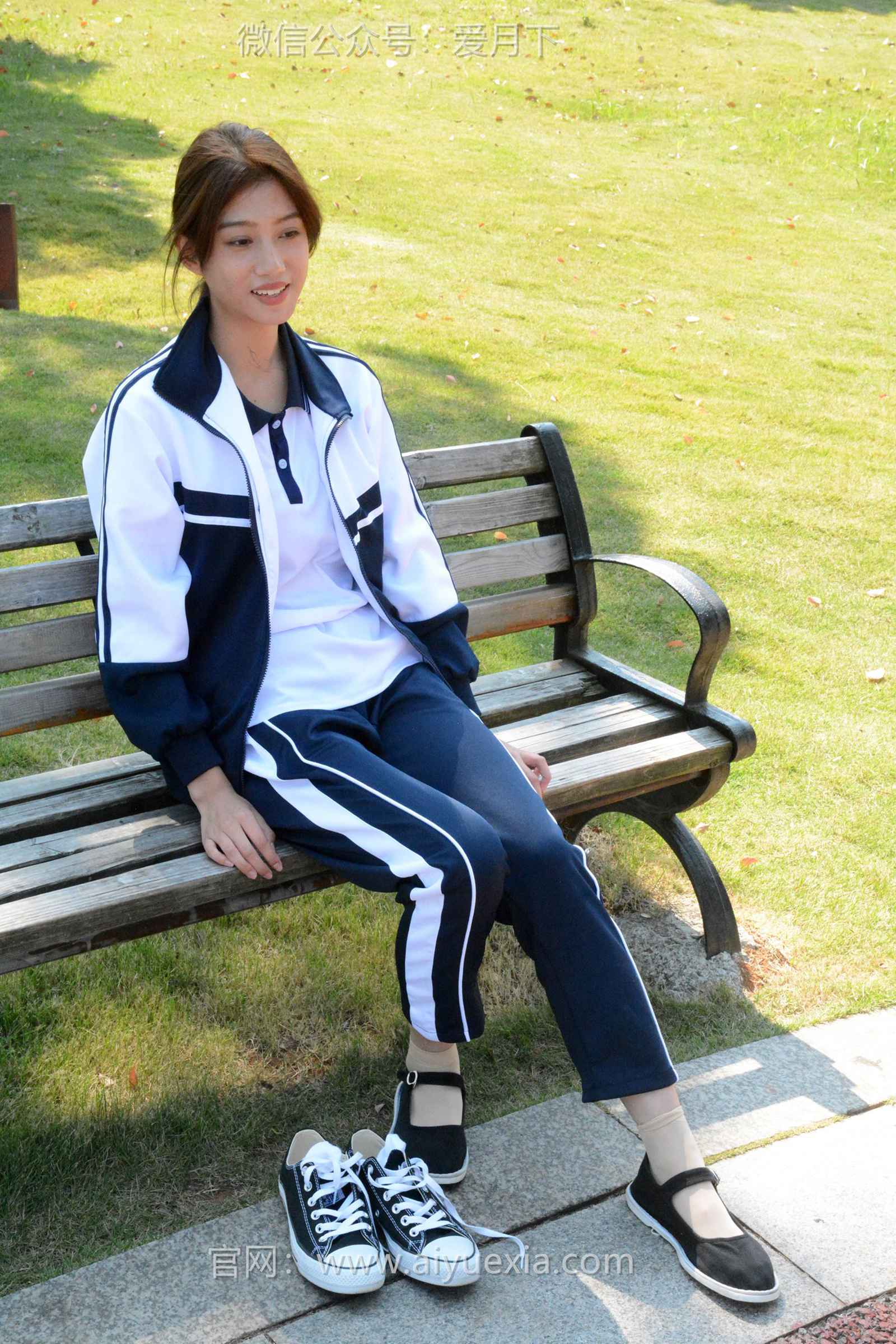 图片[116]-月下摄影 NO.004 秀秀~浅发校服 其实我喜欢酷酷的，今天第一期被安排了校服！[130P] – 速更版-美库