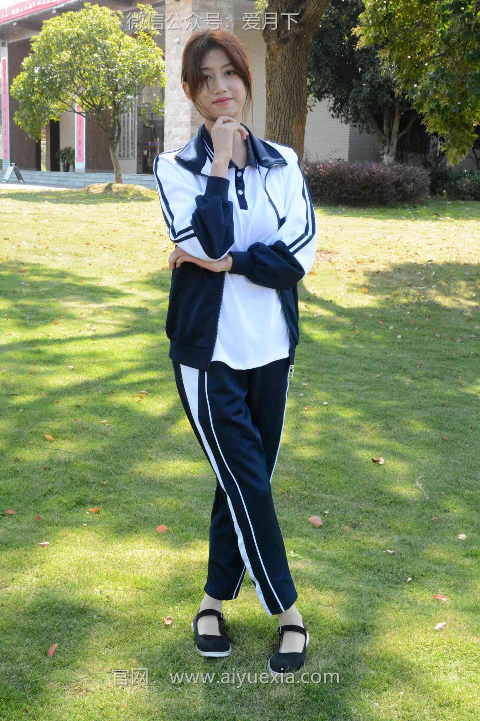 图片[124]-月下摄影 NO.004 秀秀~浅发校服 其实我喜欢酷酷的，今天第一期被安排了校服！[130P] – 速更版-美库