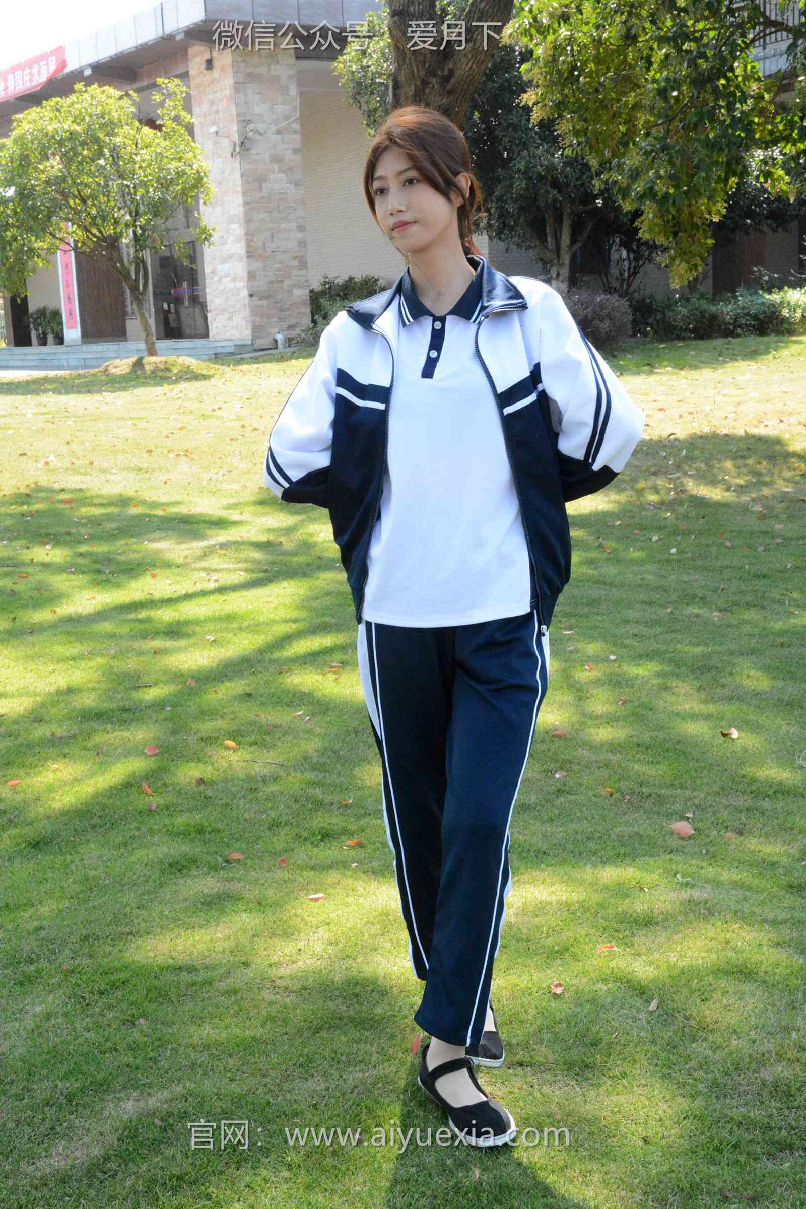 图片[125]-月下摄影 NO.004 秀秀~浅发校服 其实我喜欢酷酷的，今天第一期被安排了校服！[130P] – 速更版-美库