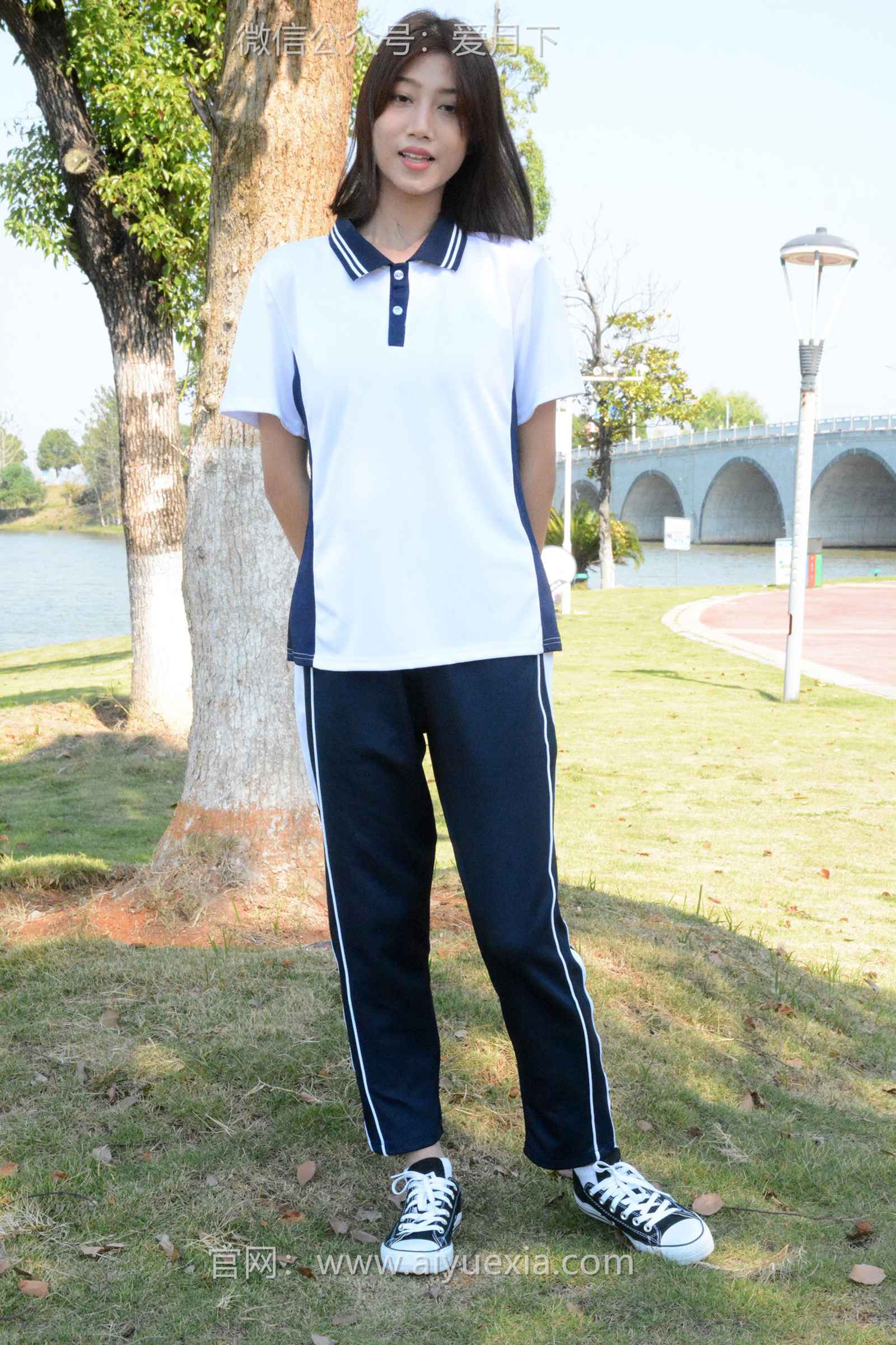 图片[129]-月下摄影 NO.004 秀秀~浅发校服 其实我喜欢酷酷的，今天第一期被安排了校服！[130P] – 速更版-美库