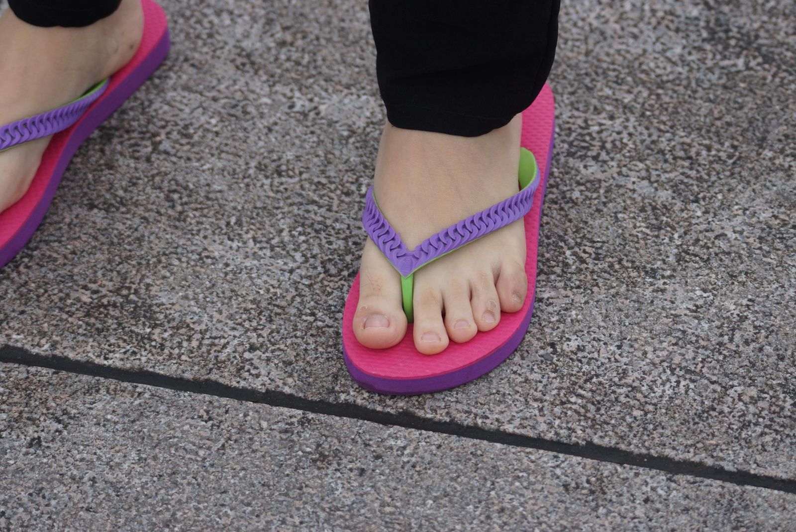 图片[16]-自由摄影 No.270 白嫩的要命的裸足 [35P] – 速更版-美库