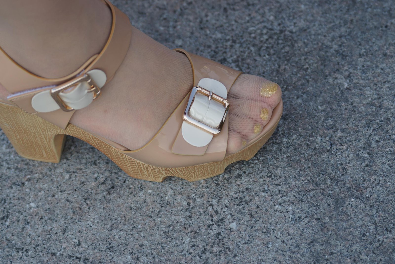 图片[23]-自由摄影 No.271 第一眼看到这样的背影 [46P] – 速更版-美库