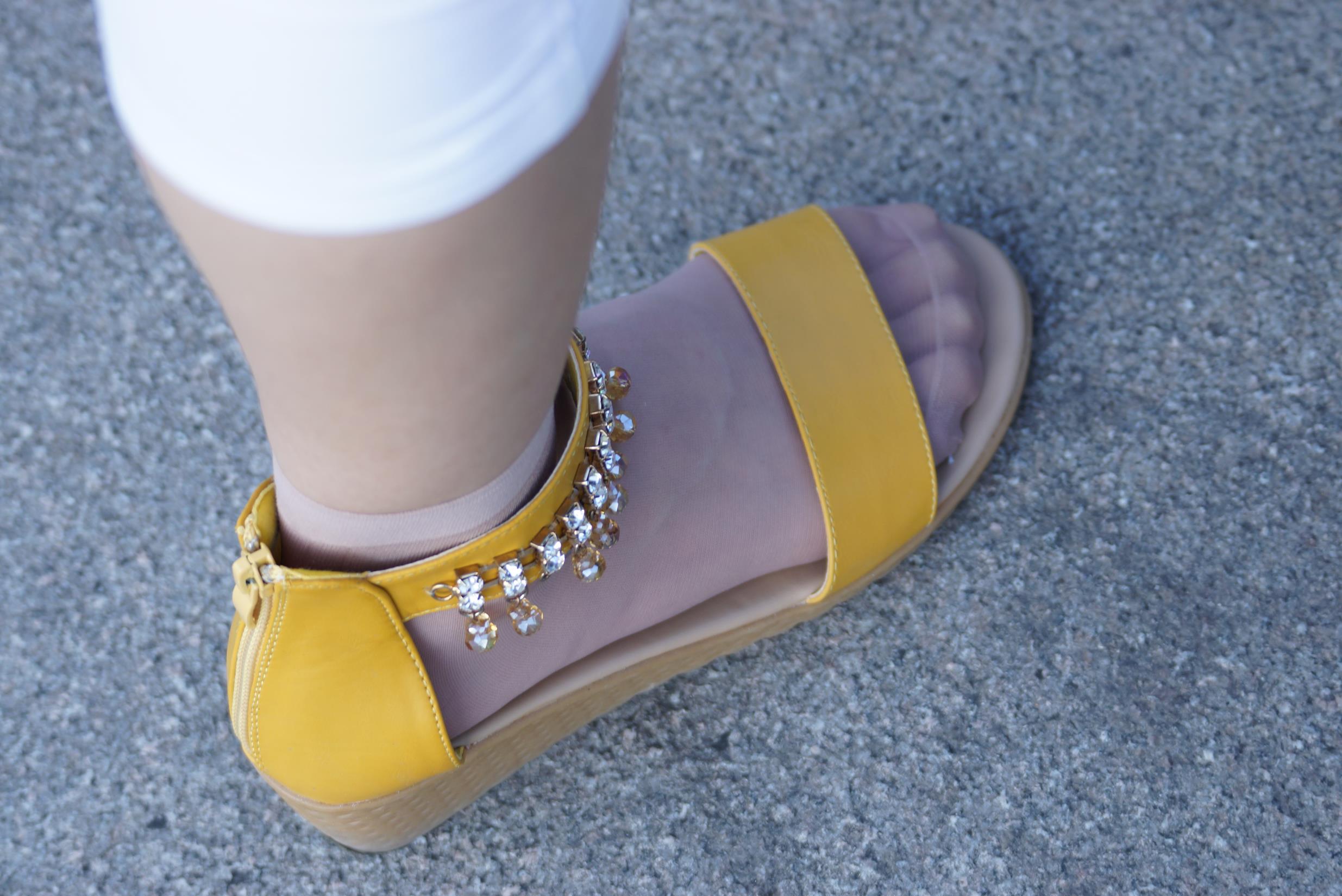 图片[21]-自由摄影 No.273 这样的穿法应该是双玉足 [47P] – 速更版-美库