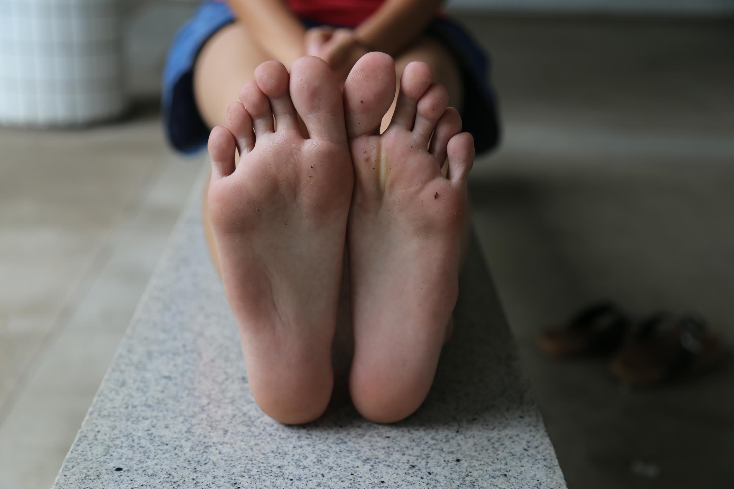 图片[20]-自由摄影 No.274 公园约拍中学女孩嫩脚 [32P] – 速更版-美库