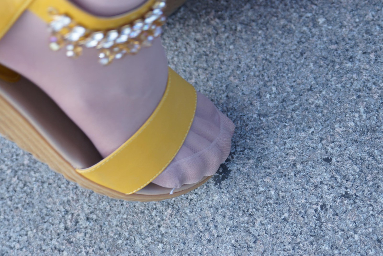 图片[33]-自由摄影 No.273 这样的穿法应该是双玉足 [47P] – 速更版-美库