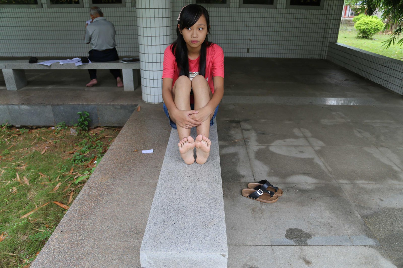 图片[27]-自由摄影 No.274 公园约拍中学女孩嫩脚 [32P] – 速更版-美库