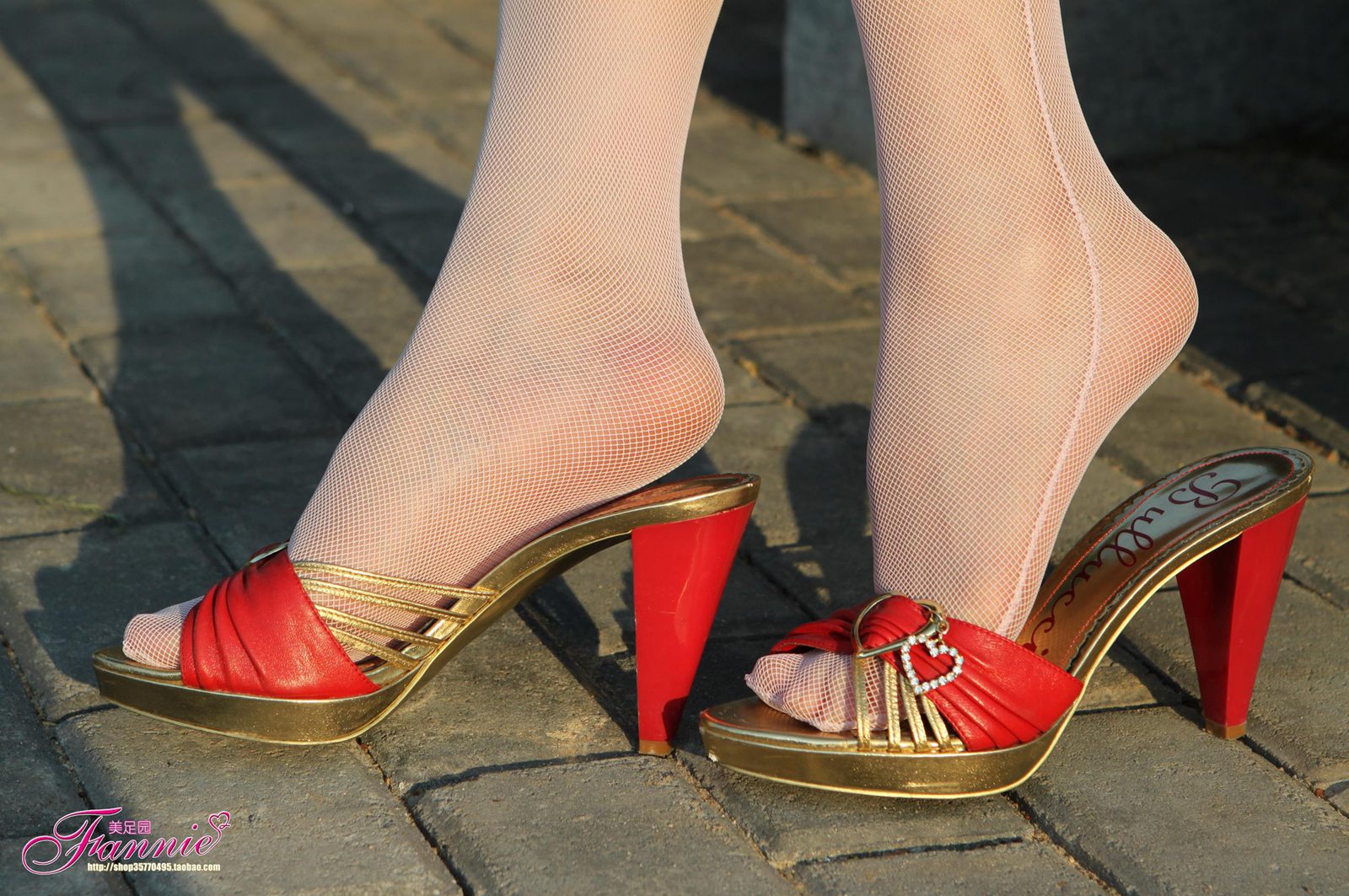 图片[46]-Fannie芬妮每足园 No.581 园林秋色 粉丝[57P] – 速更版-美库