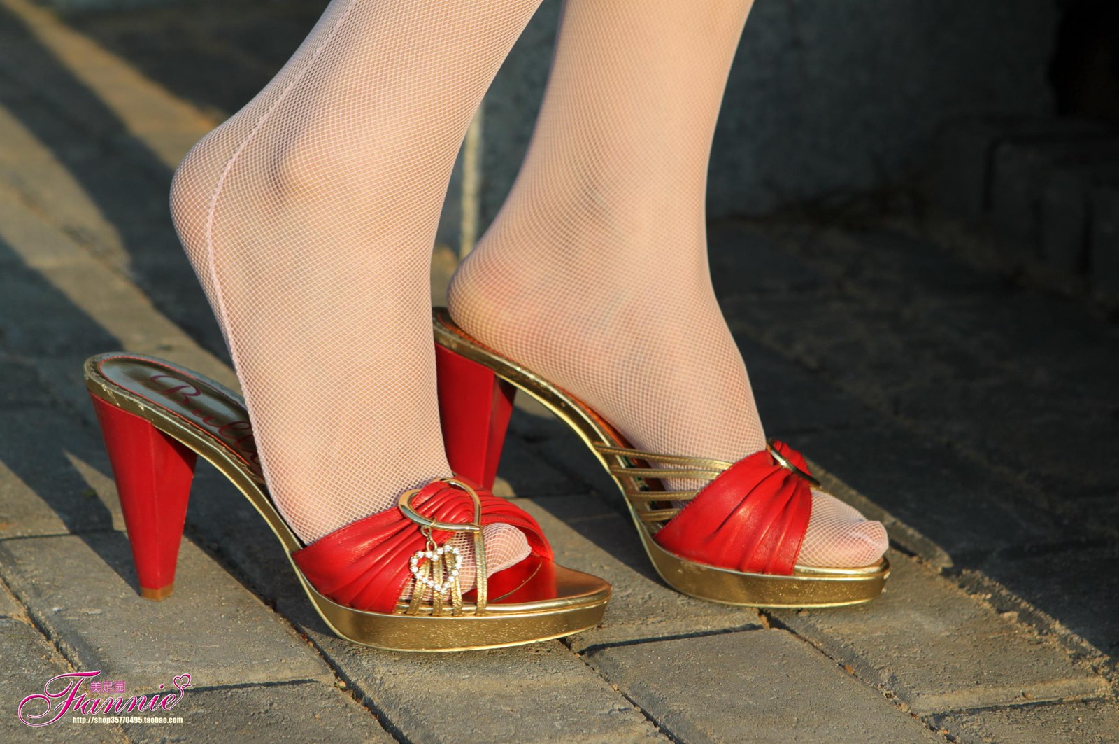 图片[49]-Fannie芬妮每足园 No.581 园林秋色 粉丝[57P] – 速更版-美库