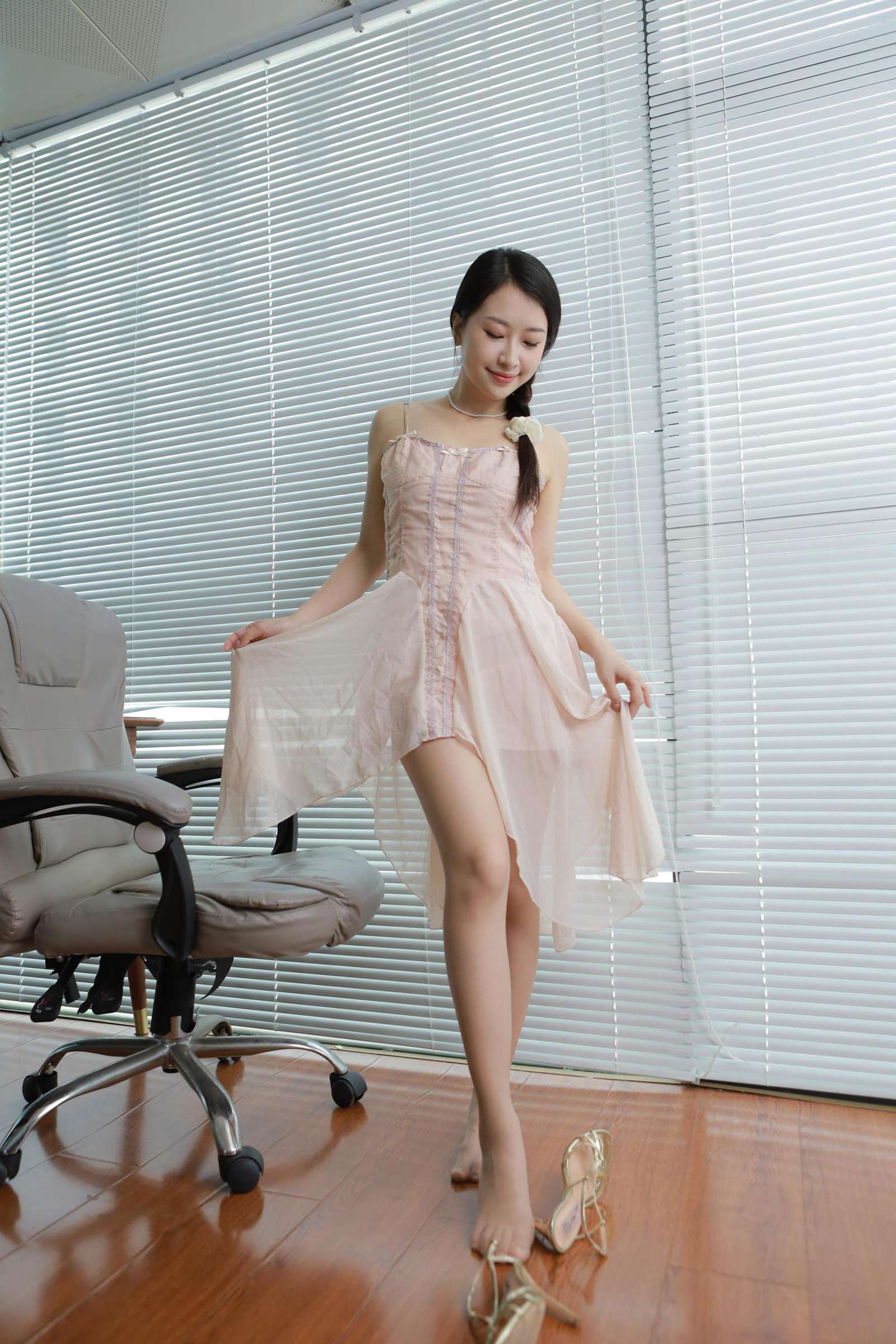 图片[45]-[IESS异思趣向] 2024.07.02 丝享家1783：小婕《藕粉吊带裙》[78P] – 速更版-美库