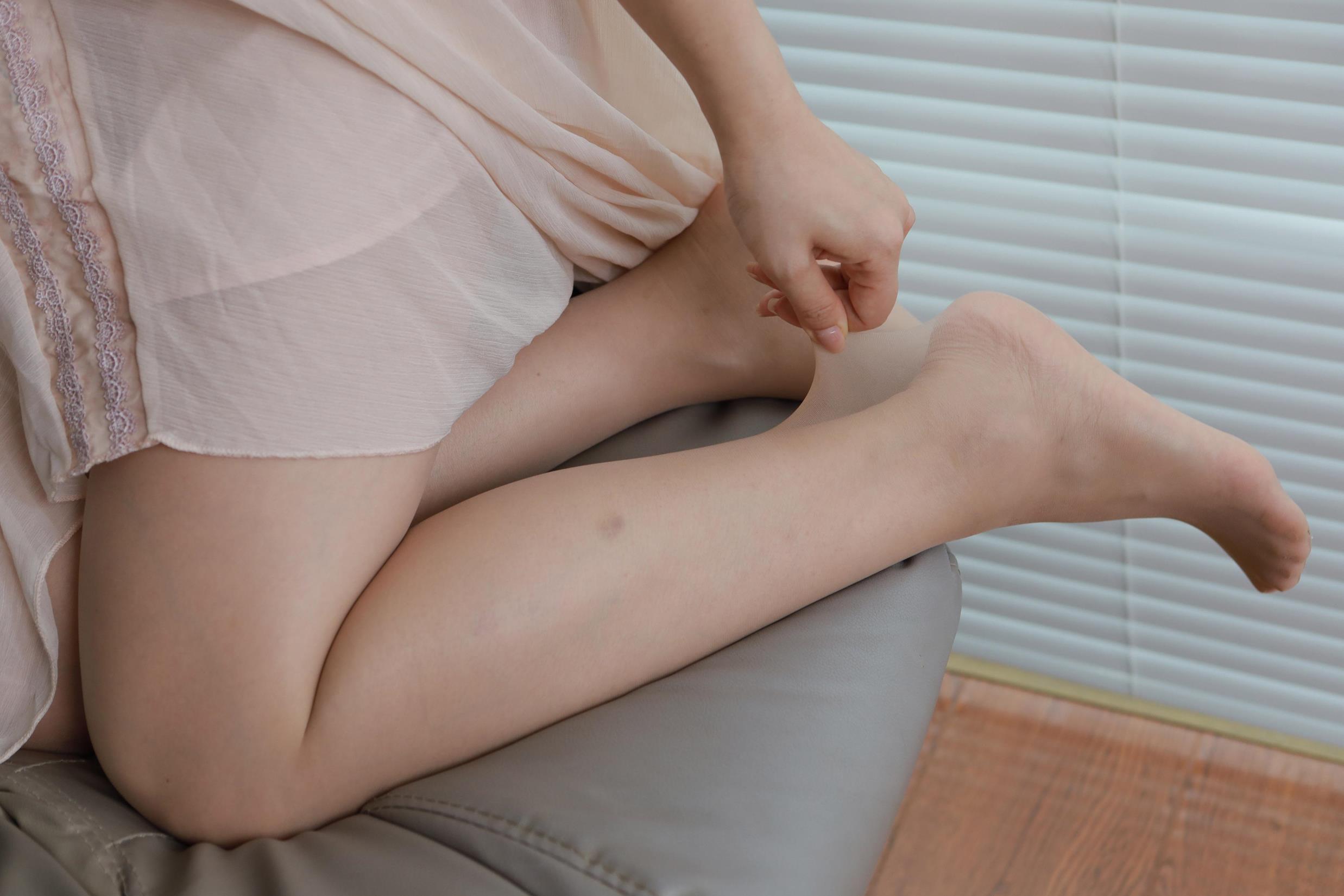 图片[55]-[IESS异思趣向] 2024.07.02 丝享家1783：小婕《藕粉吊带裙》[78P] – 速更版-美库