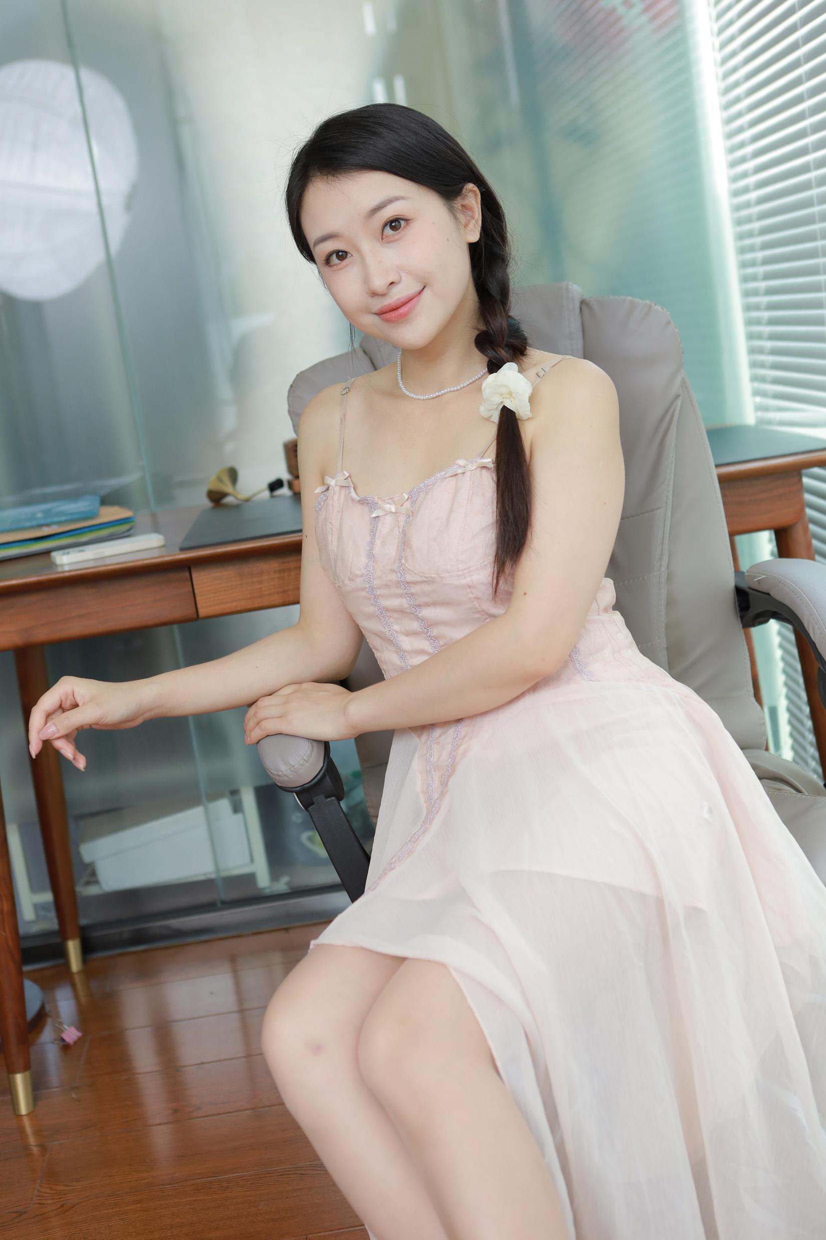 图片[77]-[IESS异思趣向] 2024.07.02 丝享家1783：小婕《藕粉吊带裙》[78P] – 速更版-美库