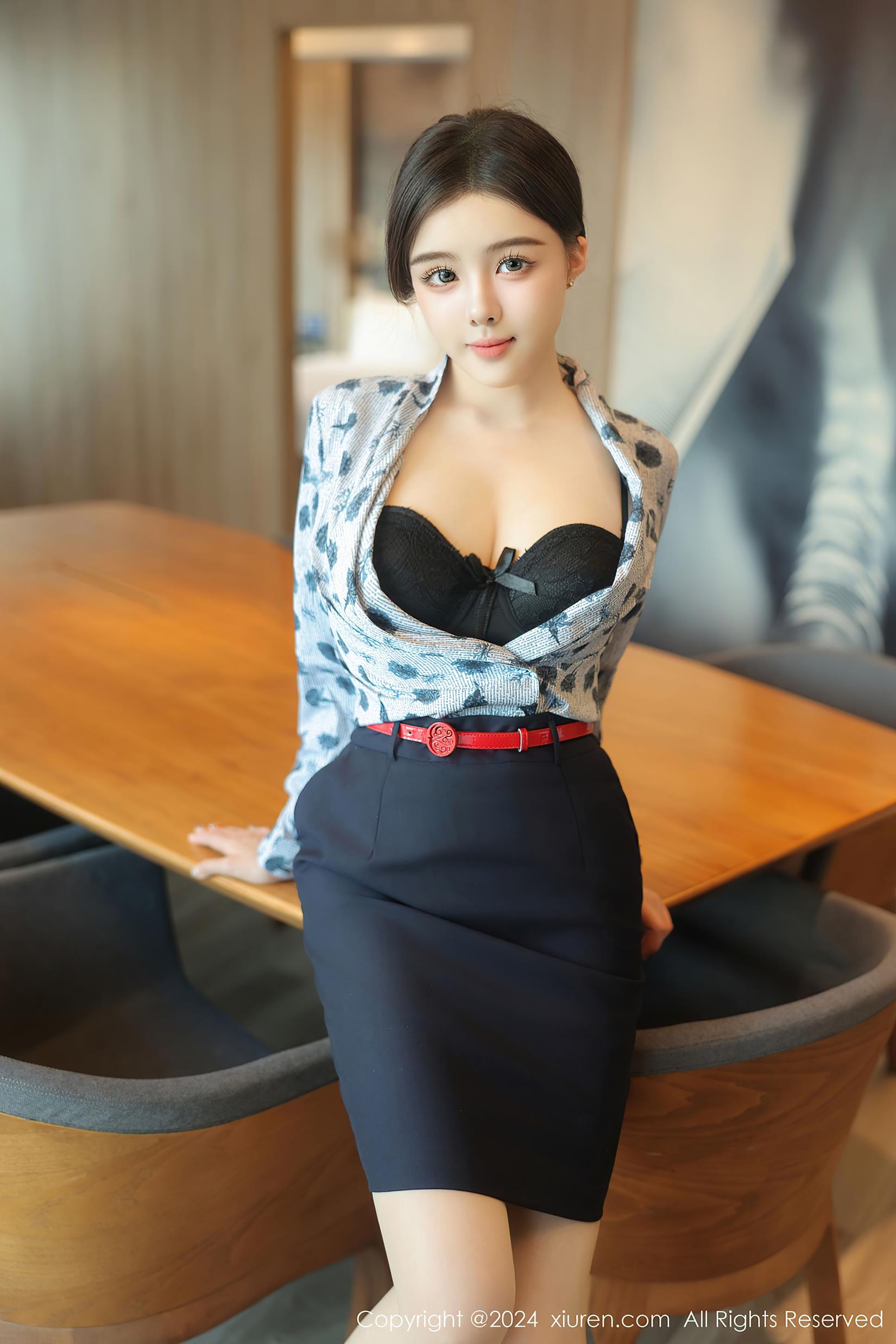 图片[19]-[Xiuren秀人网]2024.07.26 NO.8919 袁圆[19+1P] – 速更版-美库