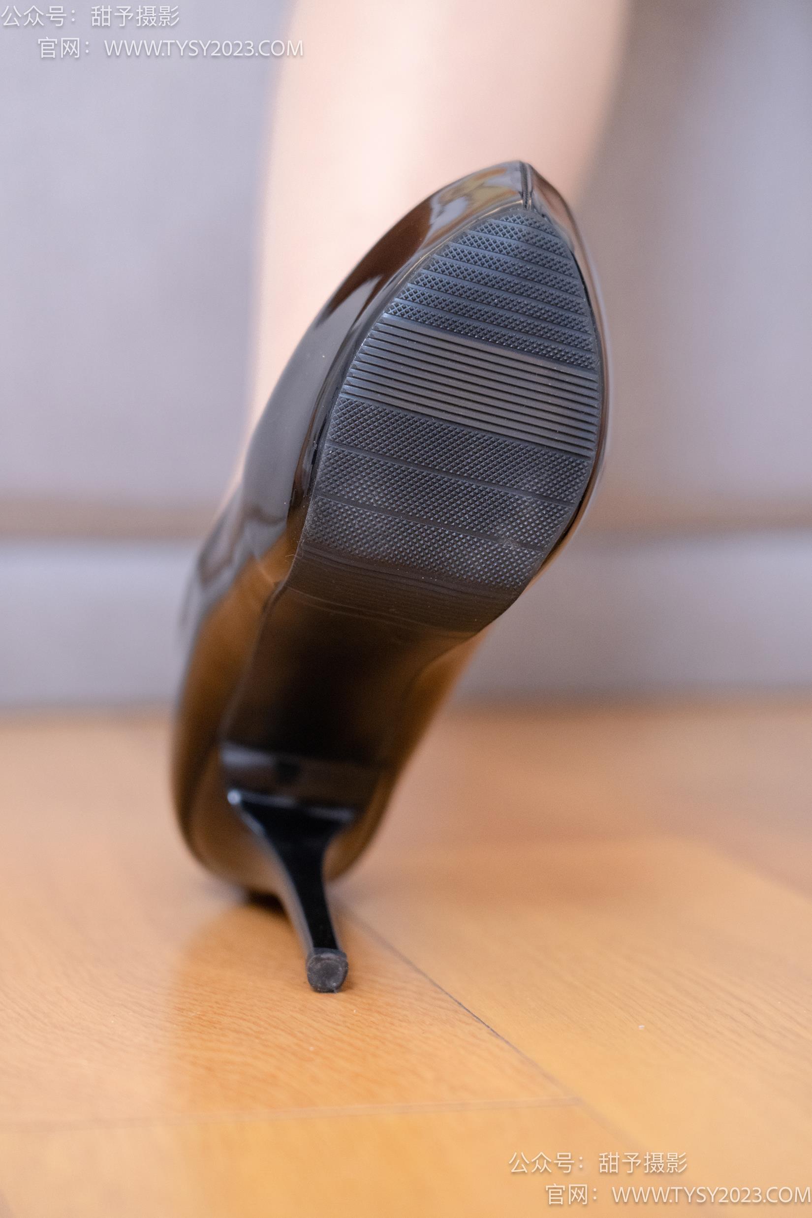 图片[34]-甜予摄影 NO.038 鱼鱼-高跟鞋、油亮肉丝[129P] – 速更版-美库