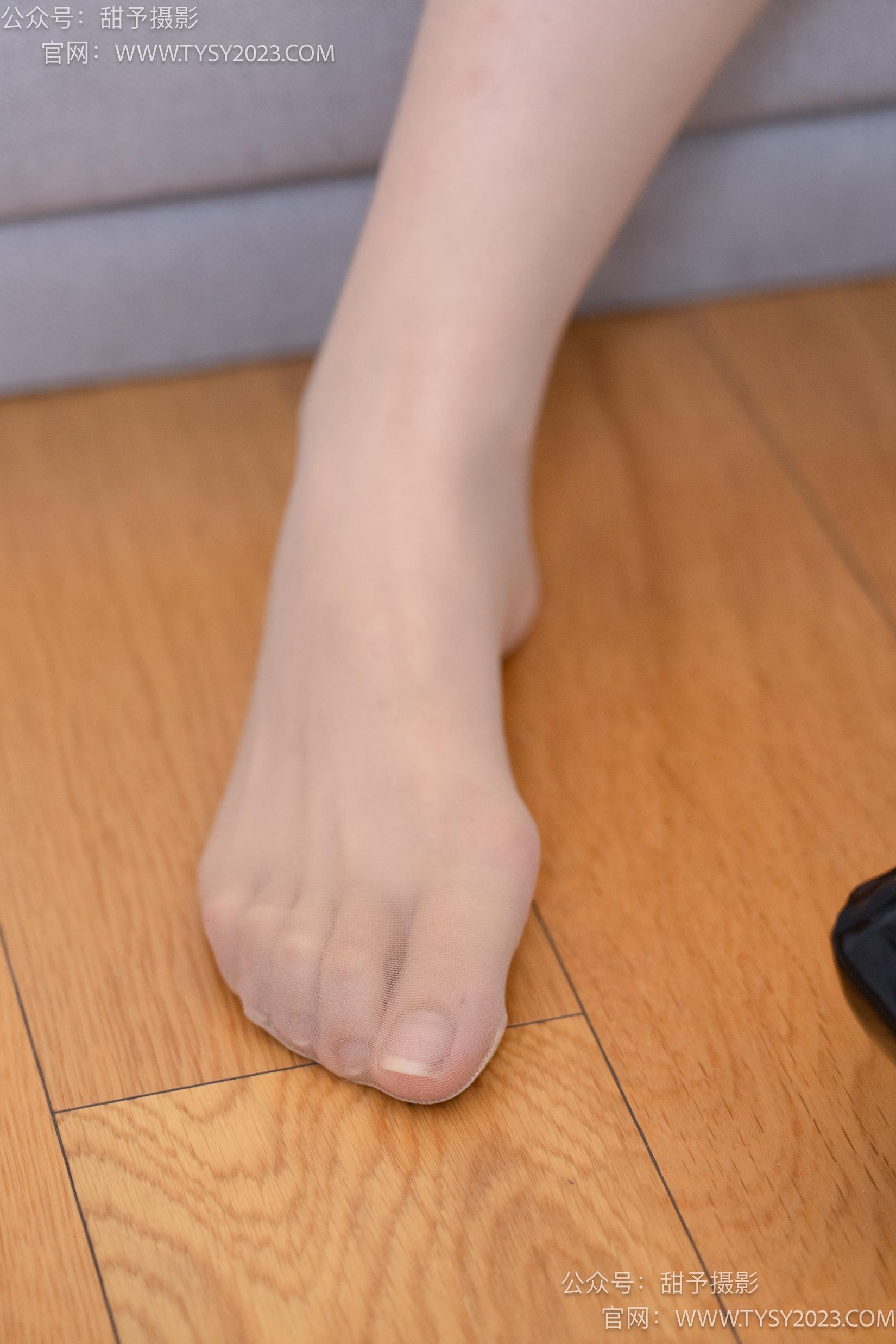 图片[61]-甜予摄影 NO.038 鱼鱼-高跟鞋、油亮肉丝[129P] – 速更版-美库