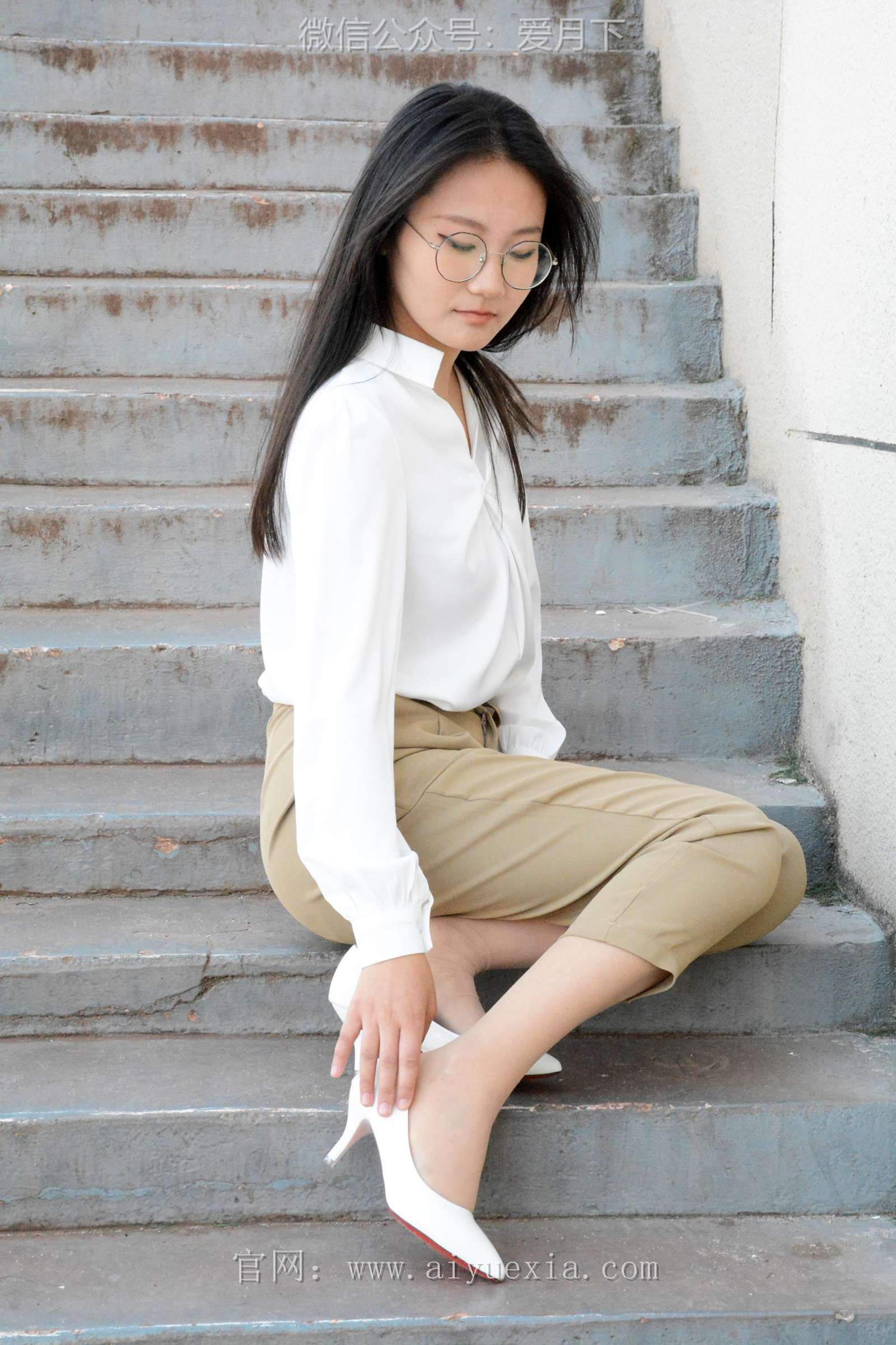 图片[89]-月下摄影 NO.005 恰恰~生活套装 展示一下平时去工作中使用的工作装。略显成熟！[130P] – 速更版-美库